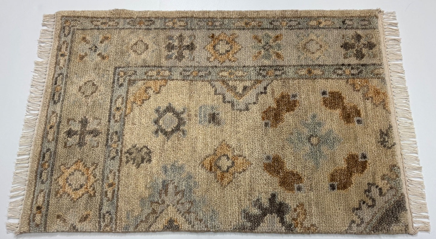Handgeknüpfter Wollteppich 60x90 cm Kurzflor Modern Beige Teppich D765