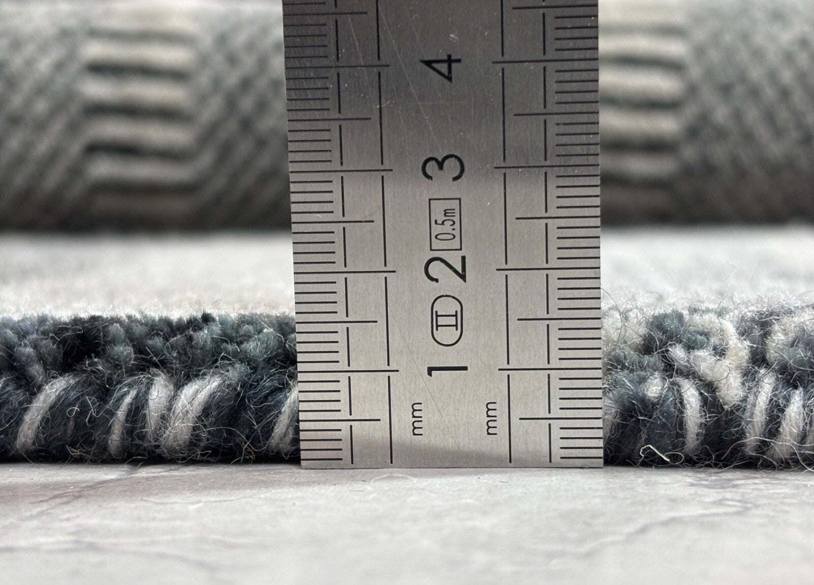 Teppich 170x240 Grau Schwarz Gestreift Handgewebt Wolle Viskose Modern R23