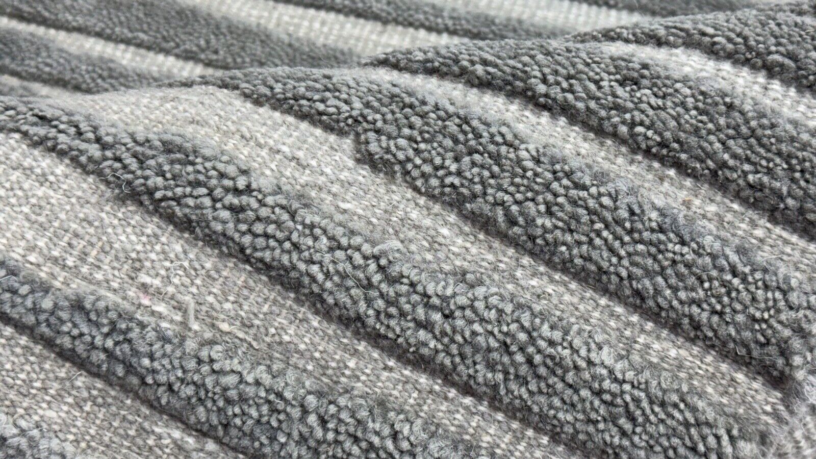 Kézzel csomózott gyapjúszőnyeg 60x90, modern szürke és bézs, DKD-768