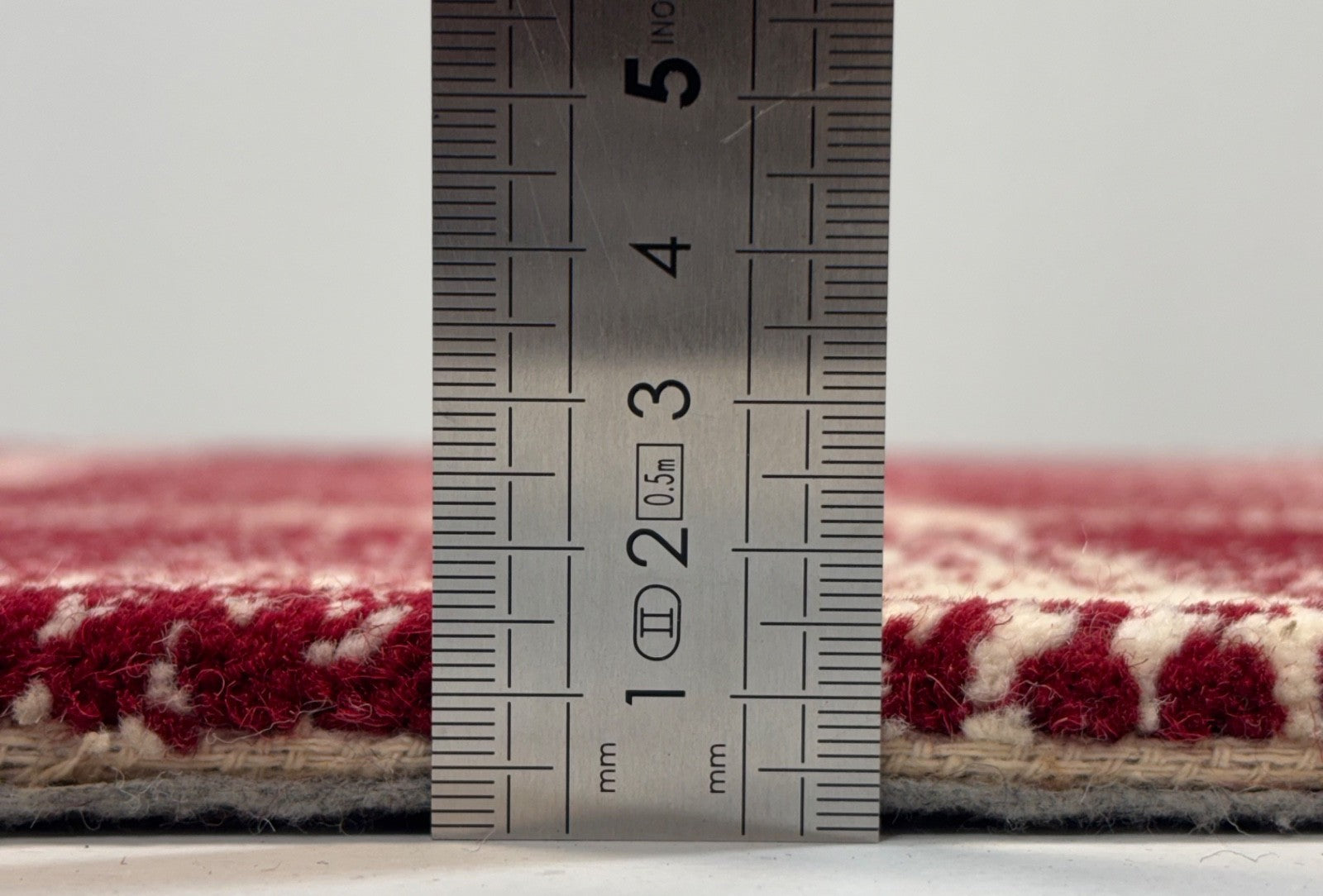 Handgetufteter Wollteppich 60x90cm Rot Weiß Modern Geometrisches Muster R100