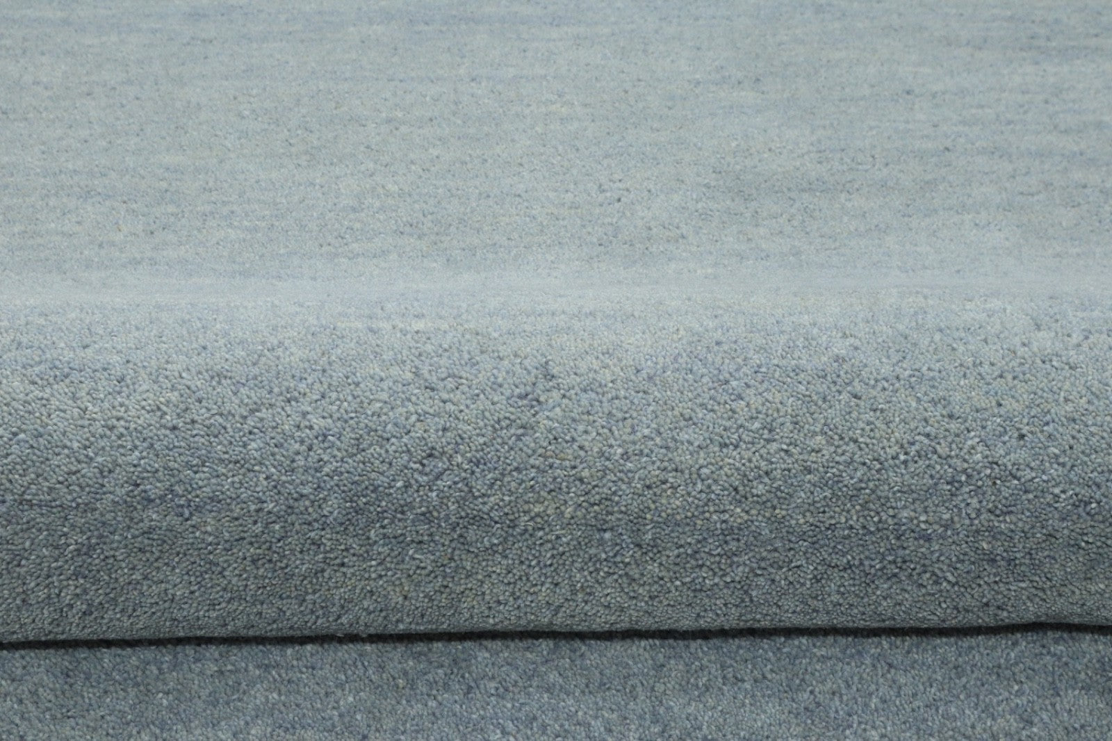 Gabbeh Teppich 100% Wolle Hellblau Uni Farbe 120x180 cm Handgemacht PL13