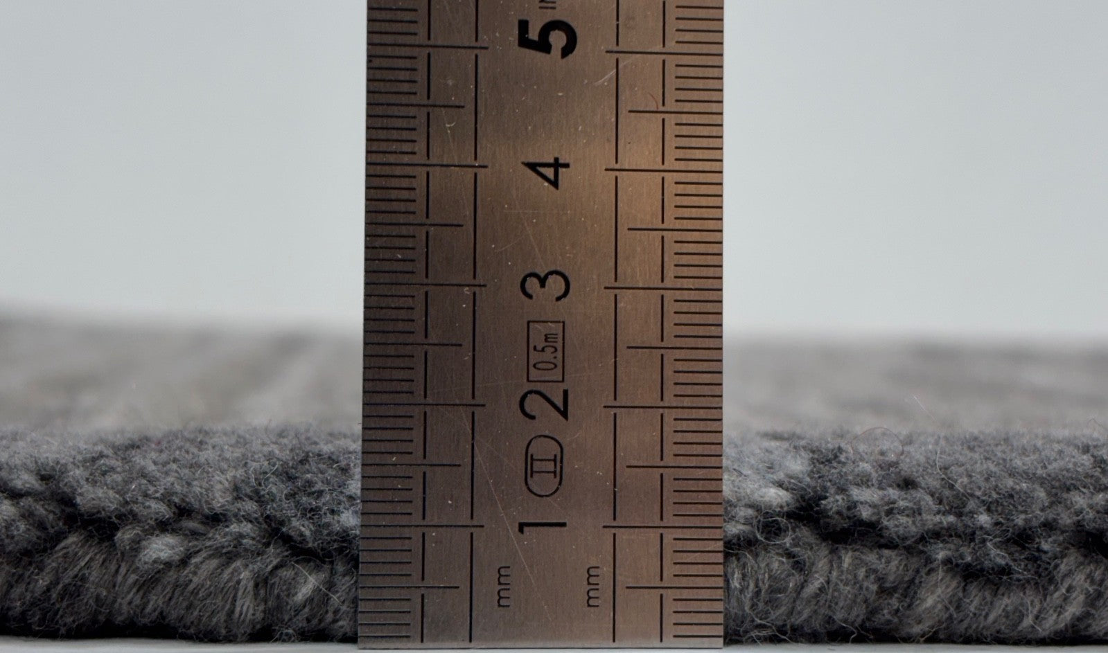 Ročno tkana preproga 60x90 cm siva moderna trajnostna preproga iz PET preje R77