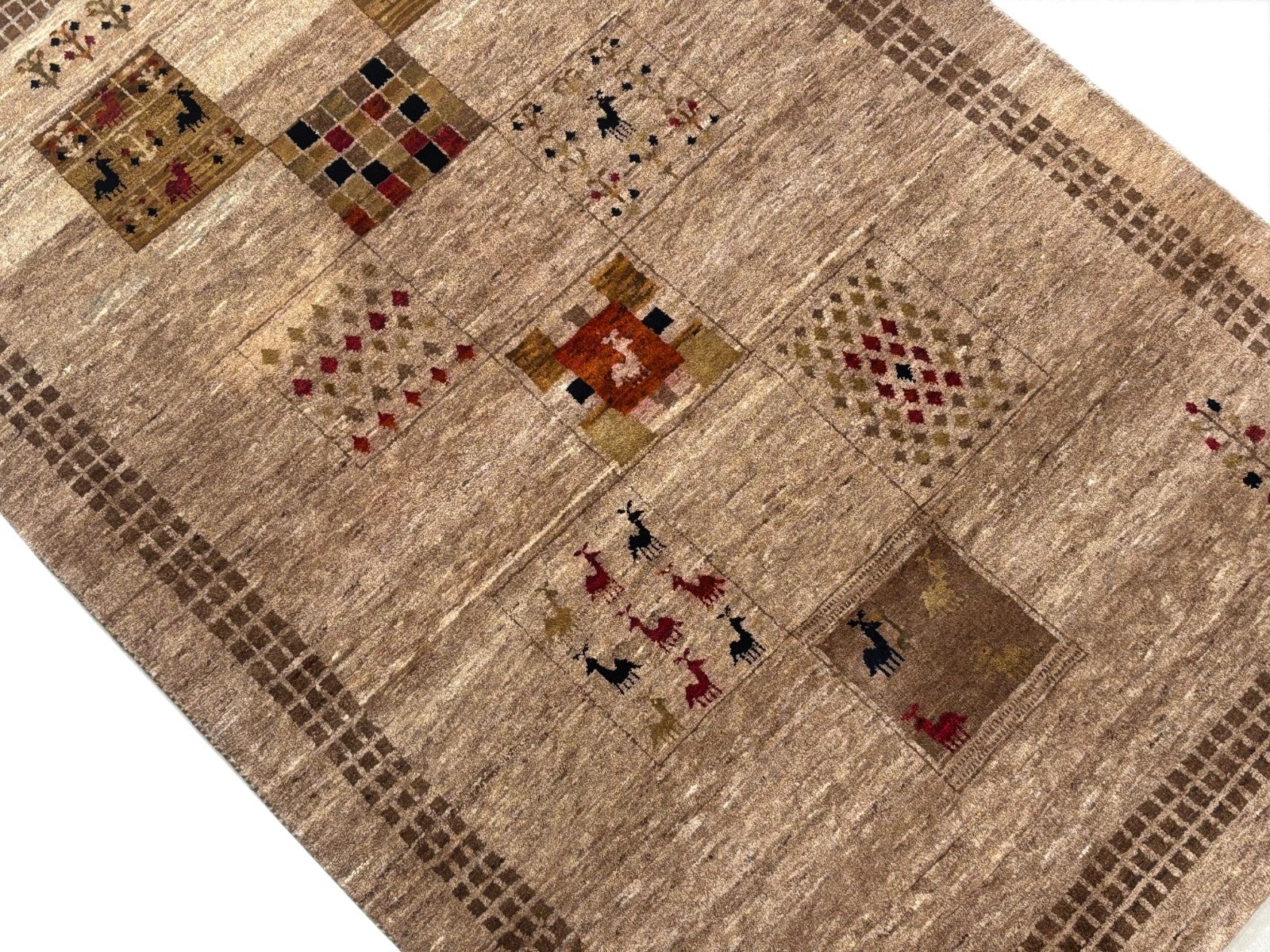 Orientteppich Handgeknüpft 100% Wolle Gabbeh Modern Muster 125x185 cm