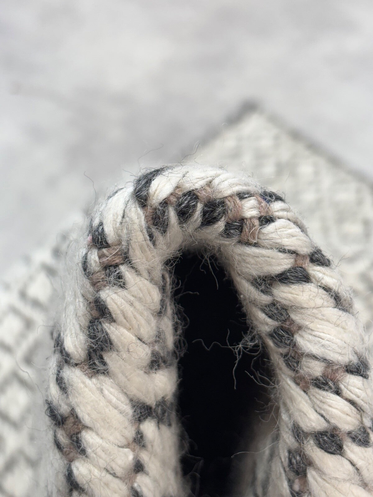 Flachgewebter Kilim Teppich 170x240cm 100% Wolle Beige Dunkelgrau ST14