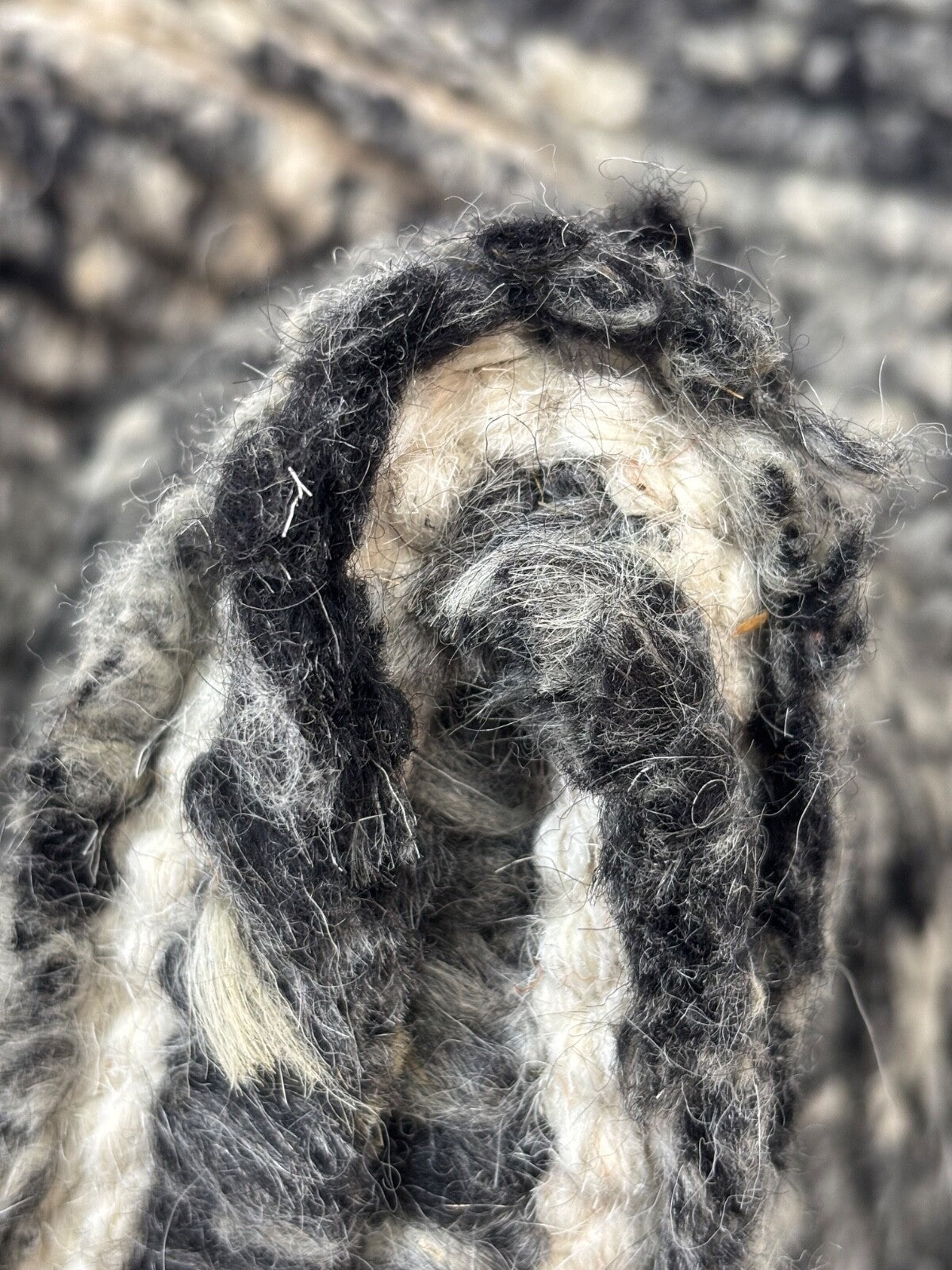 Handgeknüpfter Wollteppich 60x90cm 100% Wolle Modernes Design Grau Schwarz R02