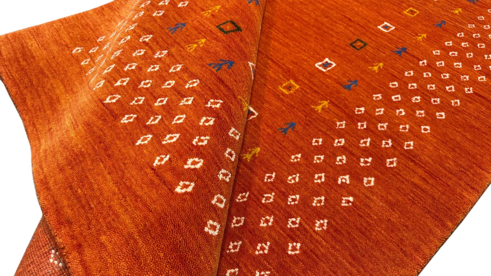 Terracotta Gabbeh Teppich 100% Wolle 120x180 cm Handgewebt Orientteppich AC4