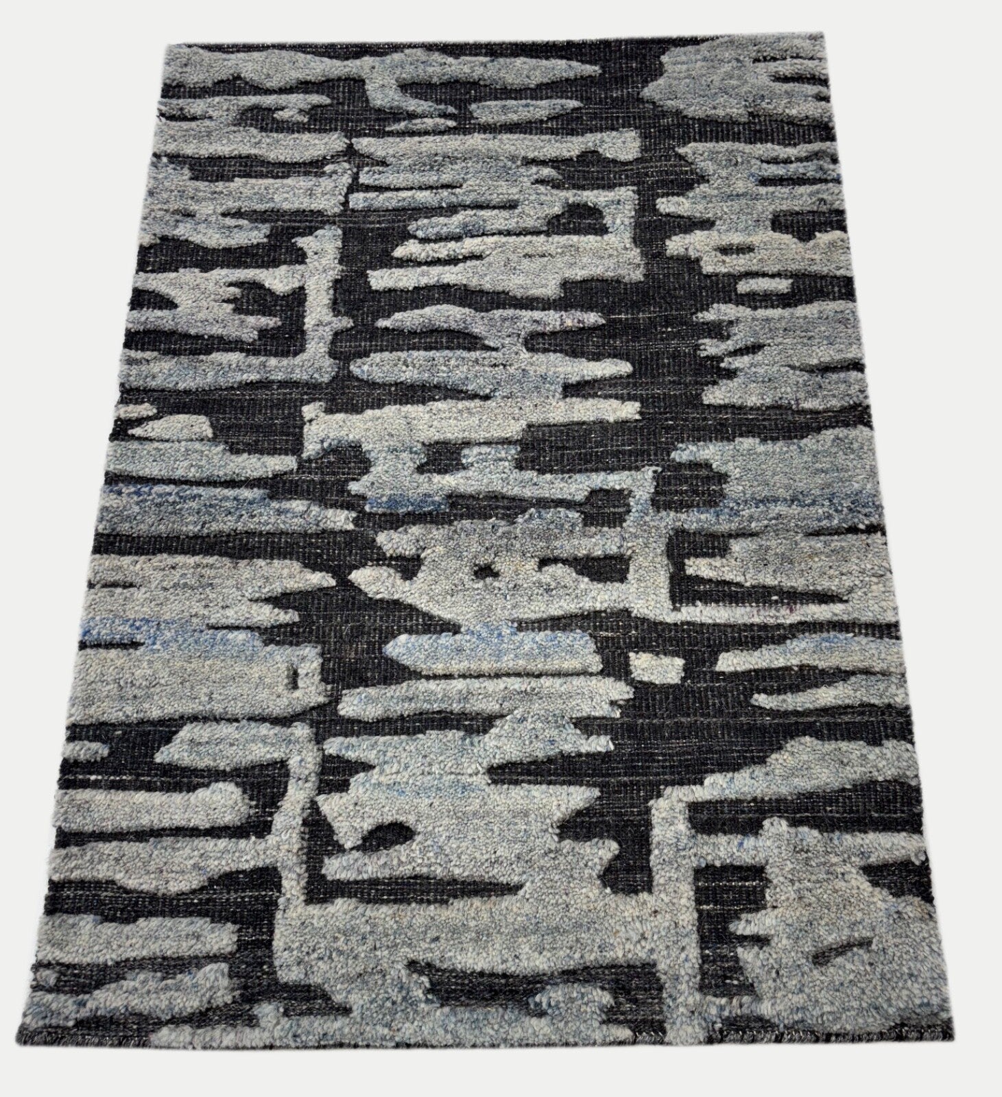 Ročno vozlana preproga iz 100 % volne 60 x 90 cm, sodoben dizajn, naravno sivo modra ST148