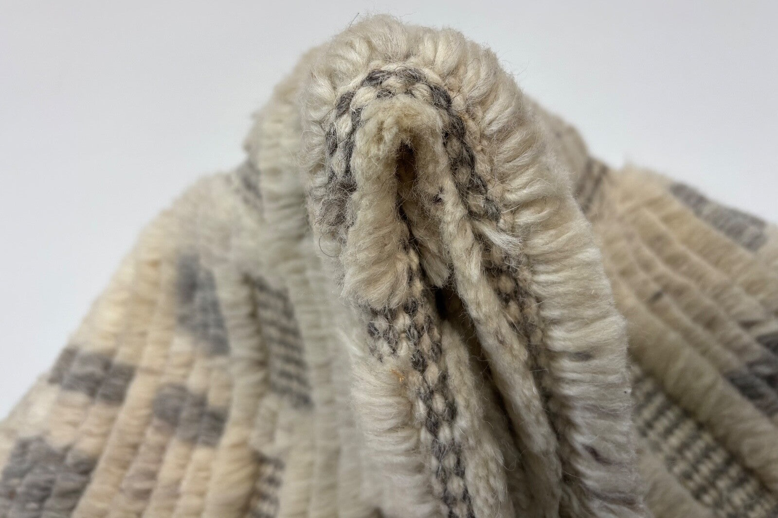 Handgeknüpfter Wollteppich 60x90cm Beige Grau Teppich Modern Design D796