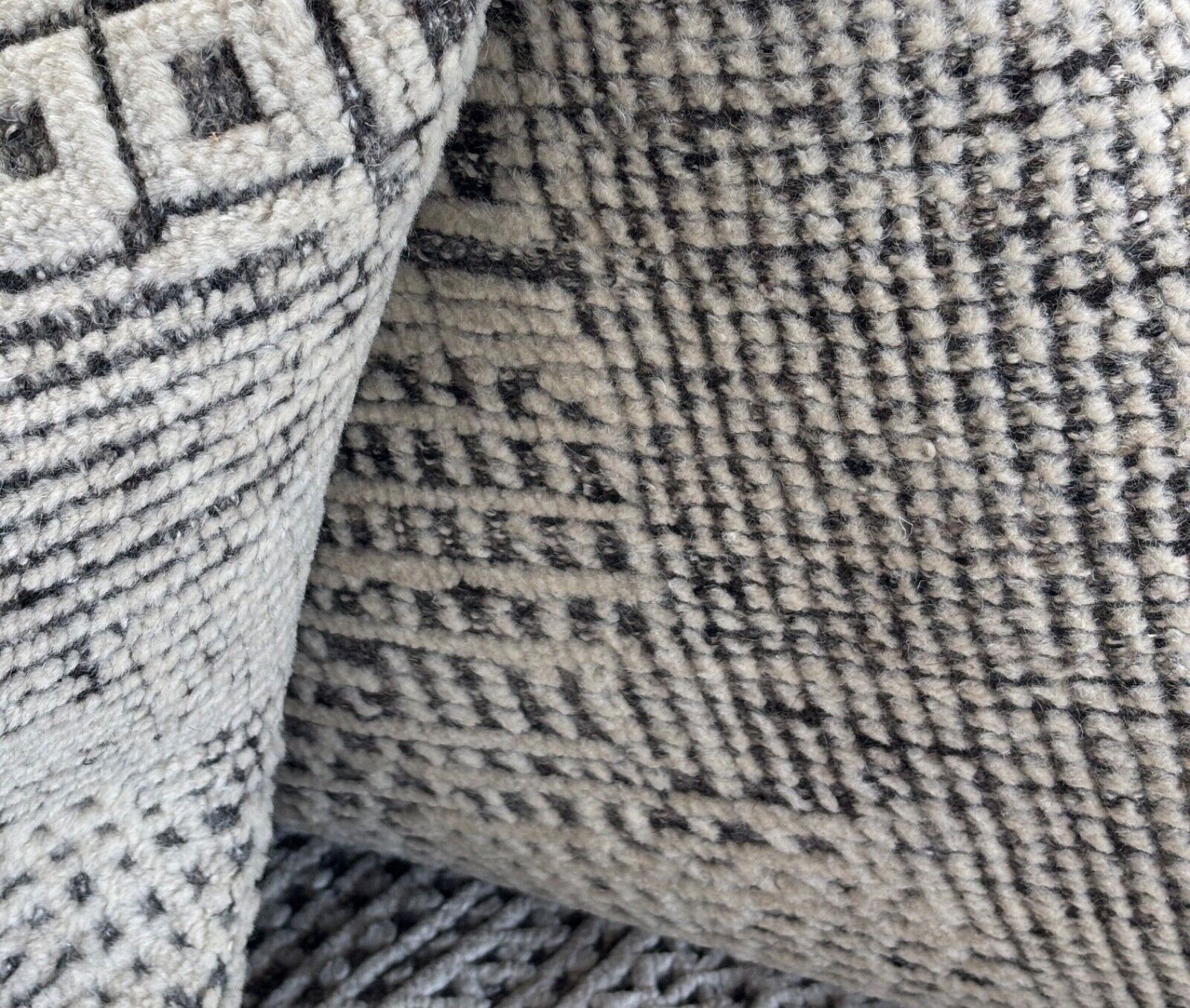 Handgeknüpfter Wollteppich 180x280 cm Kurzflor Modern Design DKD-774