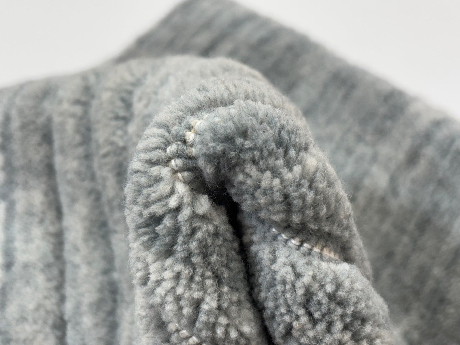 Handgewebter Teppich 60x90 cm Blau Modern Nachhaltig PET Garn Design Teppich R73