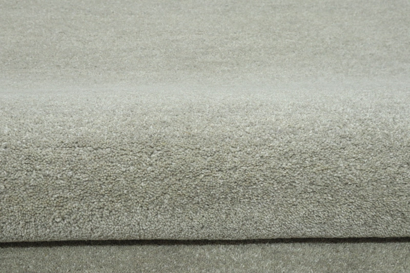 Gabbeh Teppich 100% Wolle Hellgrau Uni Farbe 120x180 cm Handgemacht PL21