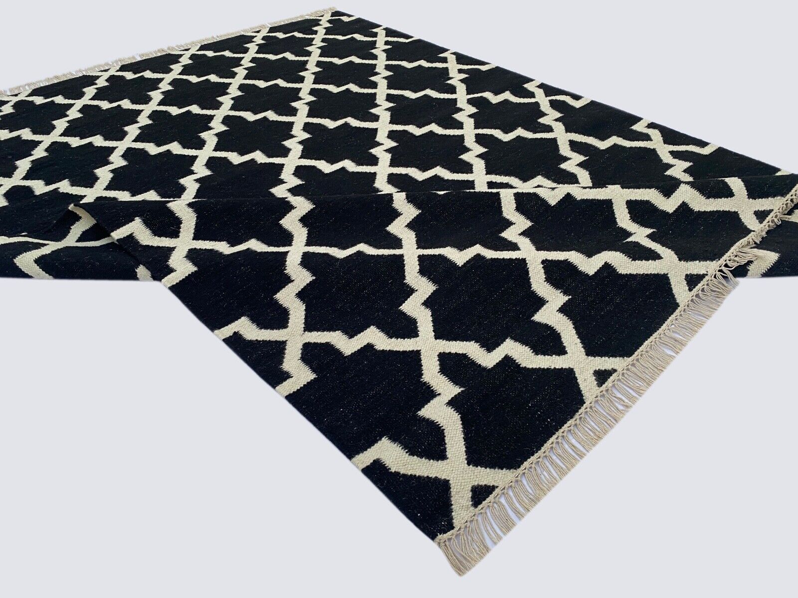 Handgefertigter Kilim Dhurry Teppich Schwarz und Elfenbein, 100% Wolle K501