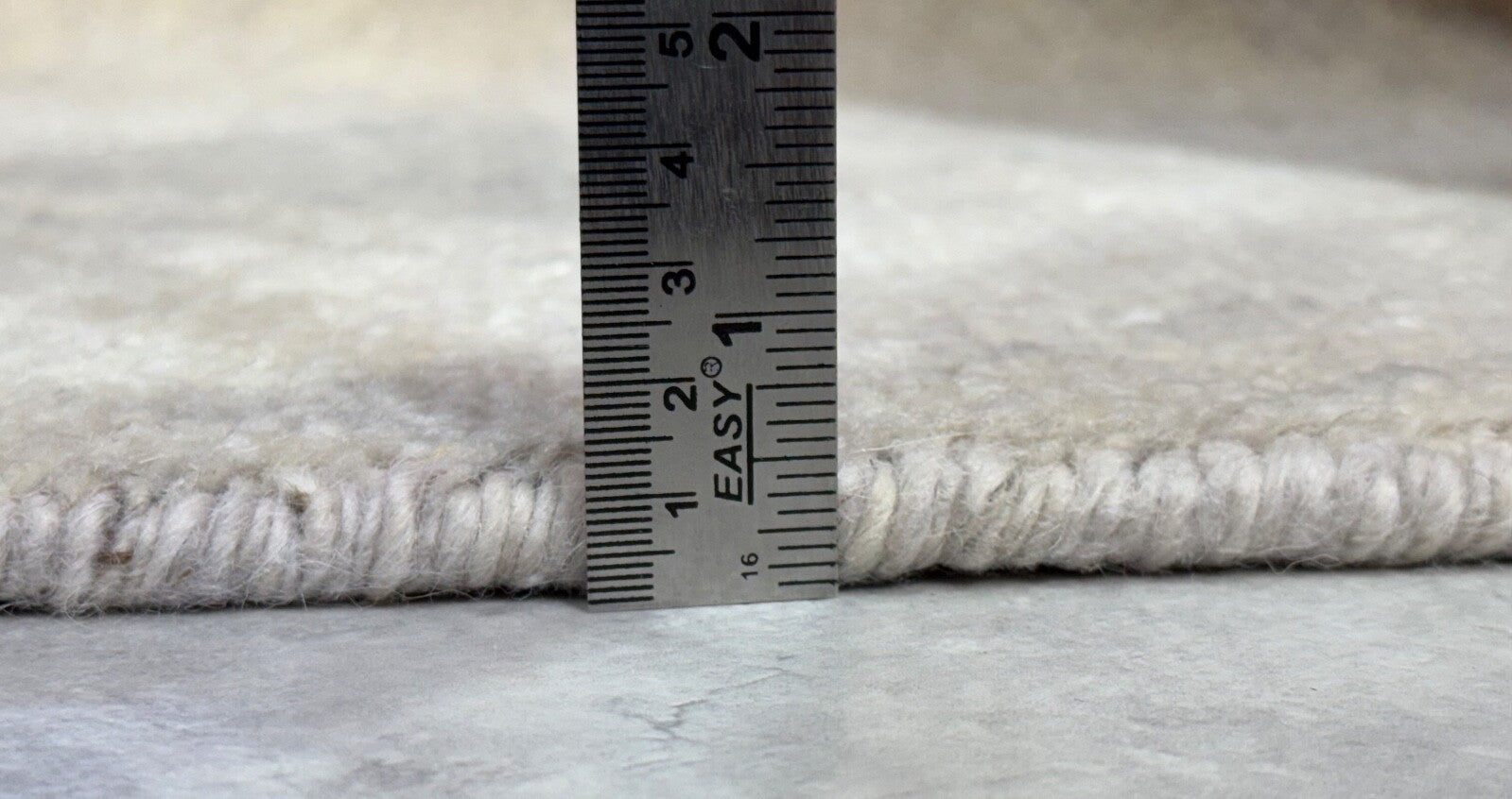 Kézzel csomózott szőnyeg 60x90 cm Modern 100% gyapjú Bézs – DKD742