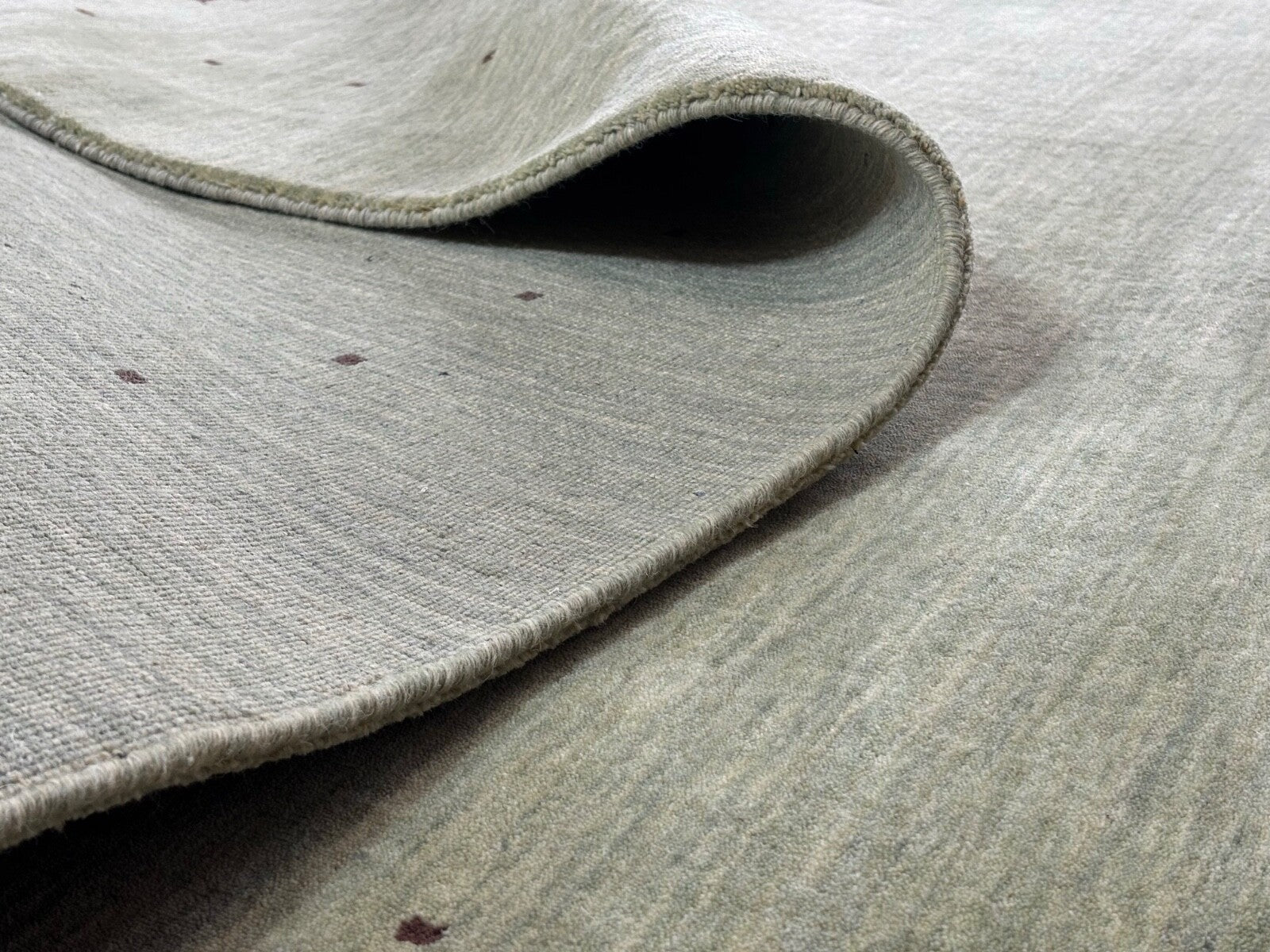 Handgewebter Wollteppich Olivgrün Uni Moderní Teppich aus Wolle 242x300 cm WR129