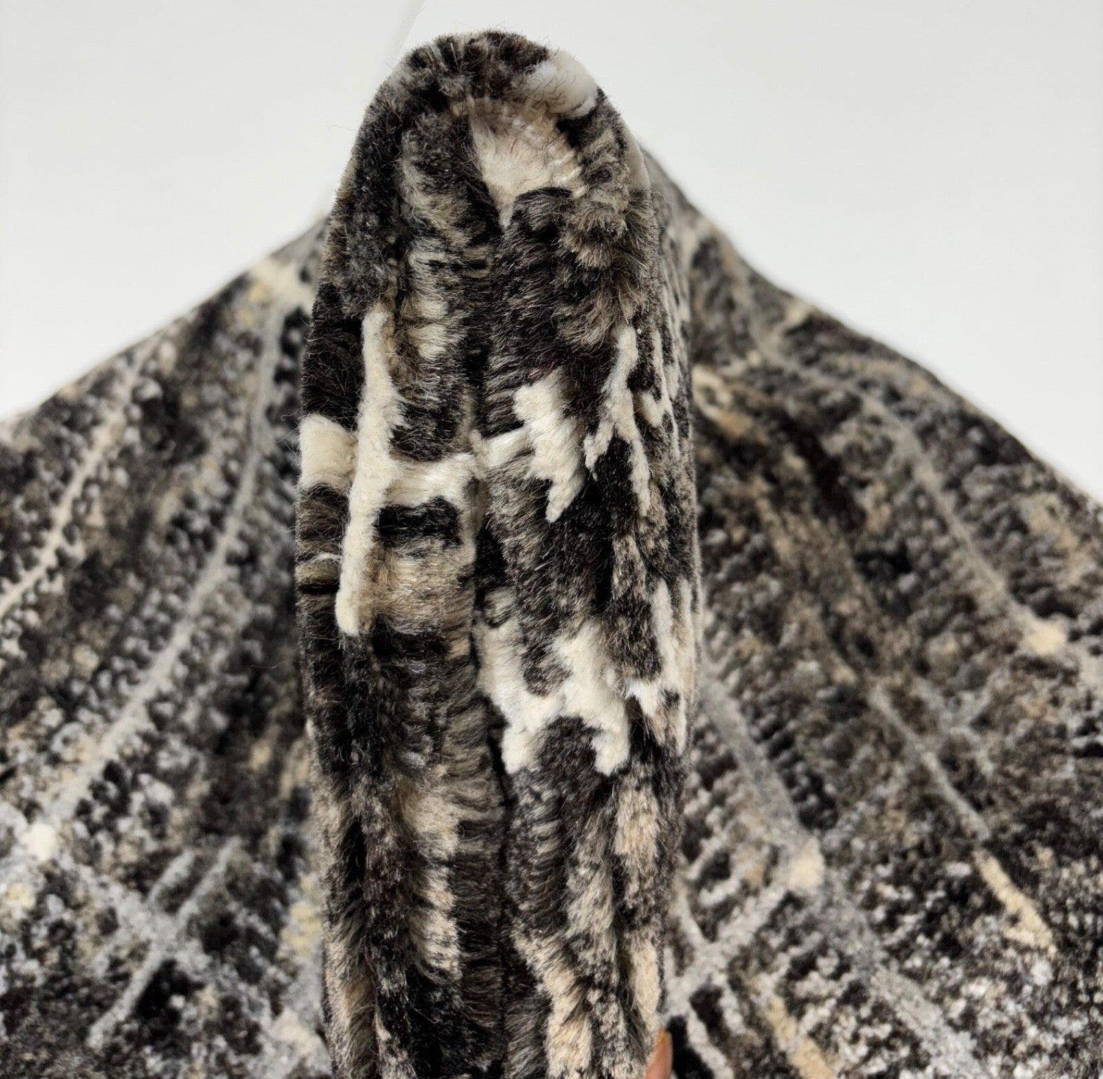 Handgeknüpfter Teppich 90x90 cm Dunkelgrau Weiß Modern Kurzflor Wolle R108