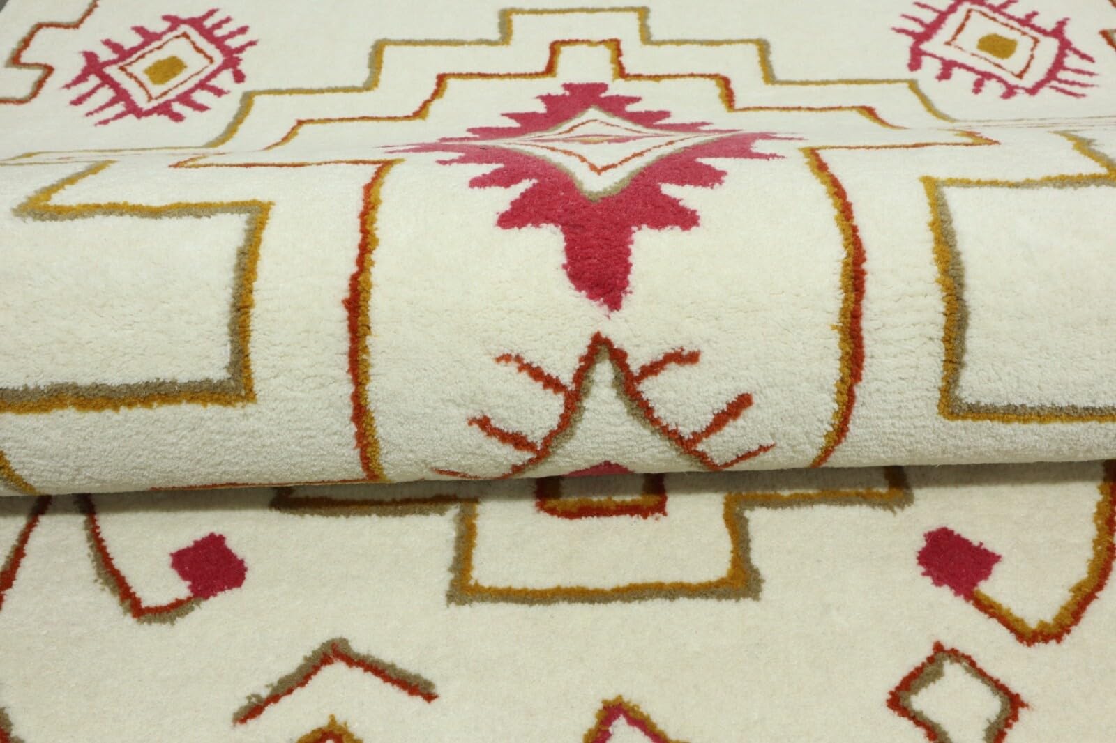 Wollteppich 120x180 Beige Rot Marokko Berber Muster Teppich Handgetuftet HT306