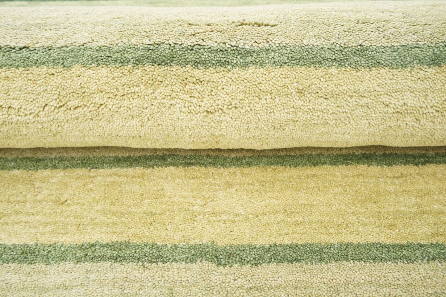 Grün Beige 140X200 cm Teppich 100% Wolle Orientteppich Handgetuftet HT617
