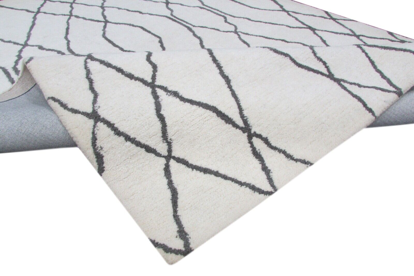 Sodoben maroški dizajn, bež in siva, 100 % volna, 160 x 230 cm, ročno tkano, T839