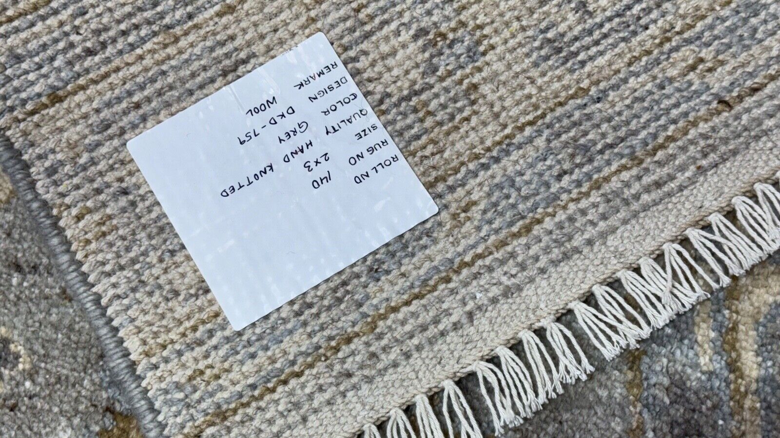 Ročno vozlana volnena preproga 60x90 cm s kratkim vlaknom, moderna sivo-bež preproga st140