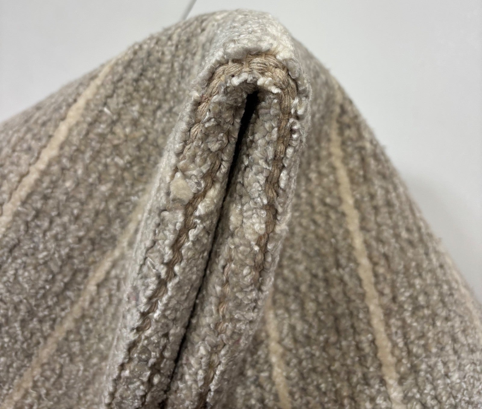 Handgeknoopt vloerkleed 60x90 cm, wol, viscose, zilverkleurig, modern design D1105