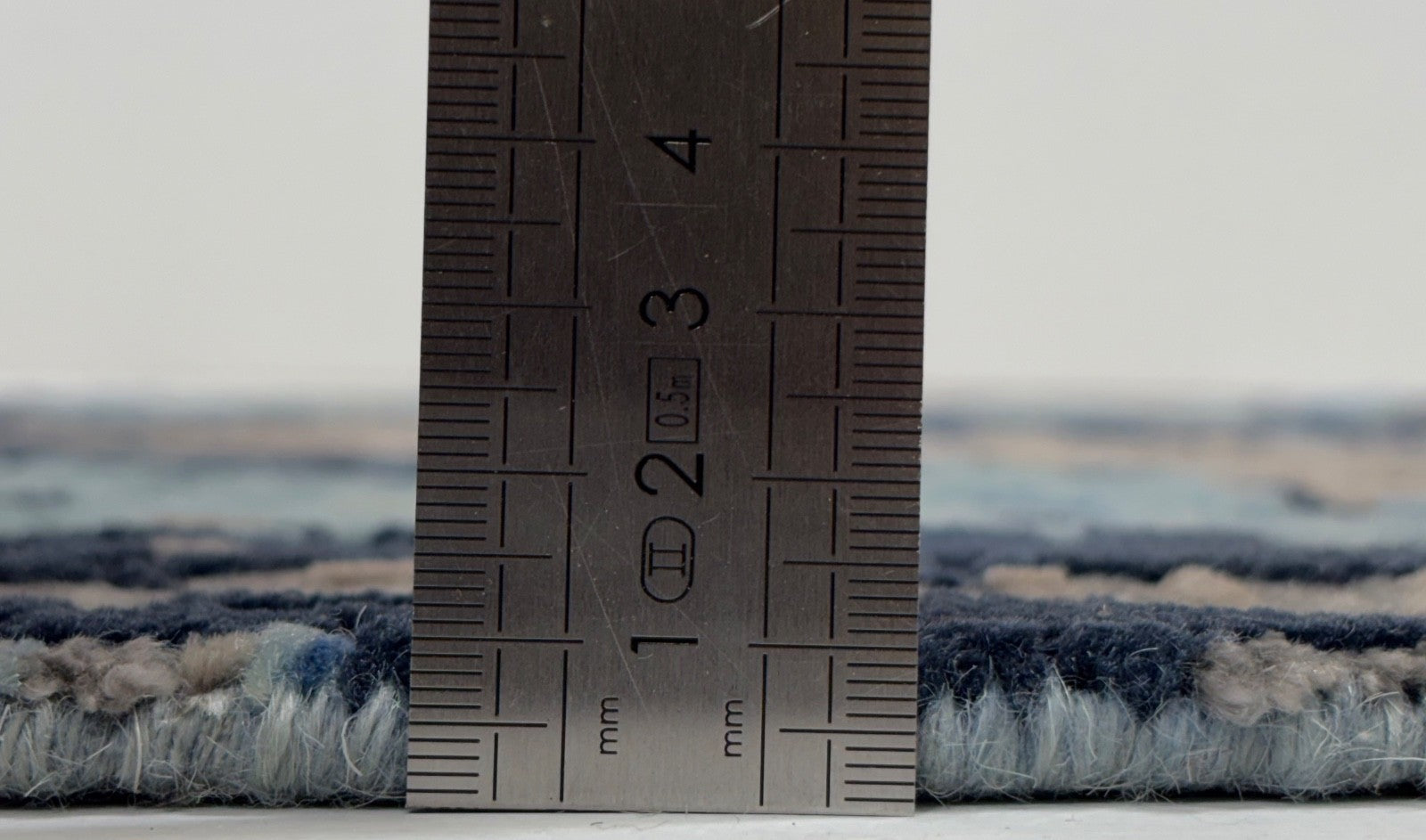 Handgeknüpfter Design Teppich 60x90 Blau Grau Bambus Seidenglanz R119