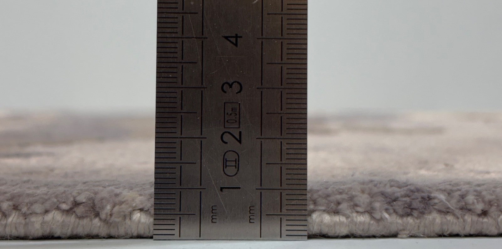 Handgeknüpfter Designer Teppich 60x90 cm Multigrau Glanz Bambus-Seide R115