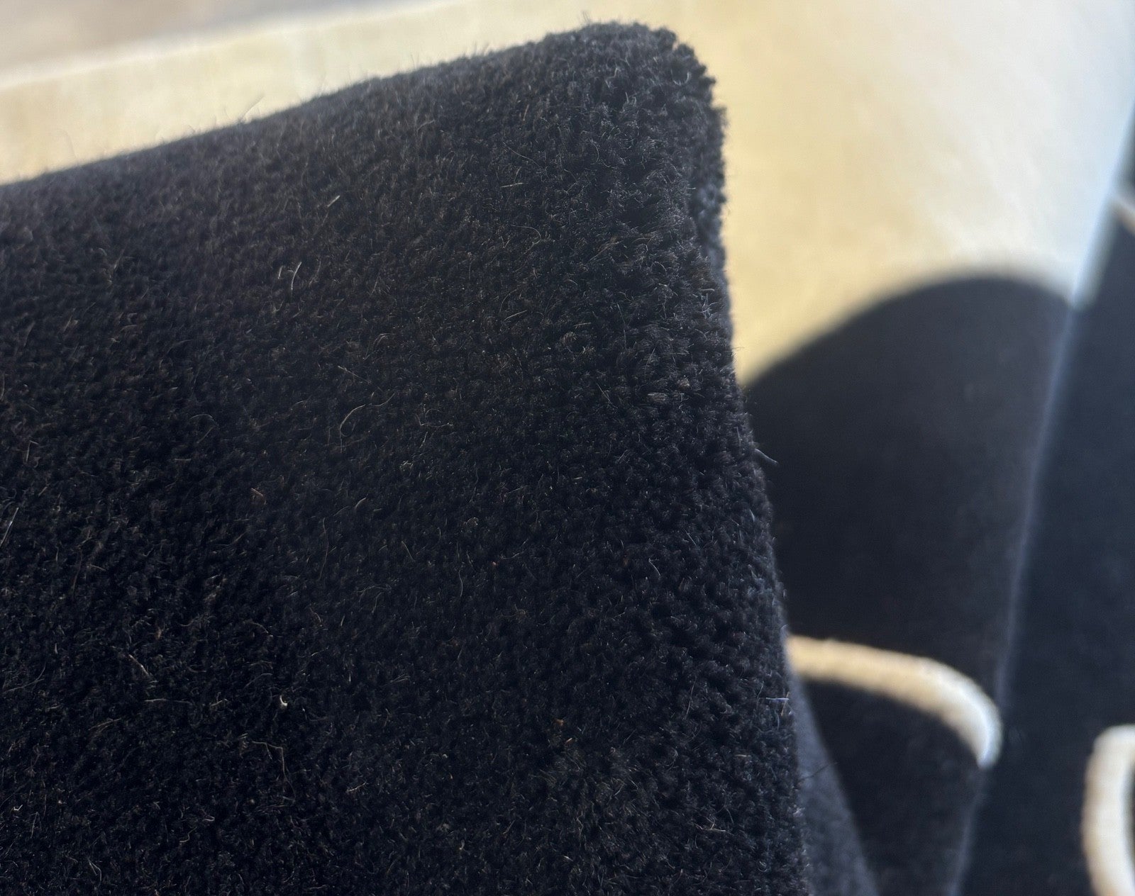 FACE Design Teppich 200x300 cm Handgetuftet 100% Wolle Schwarz Beige R23