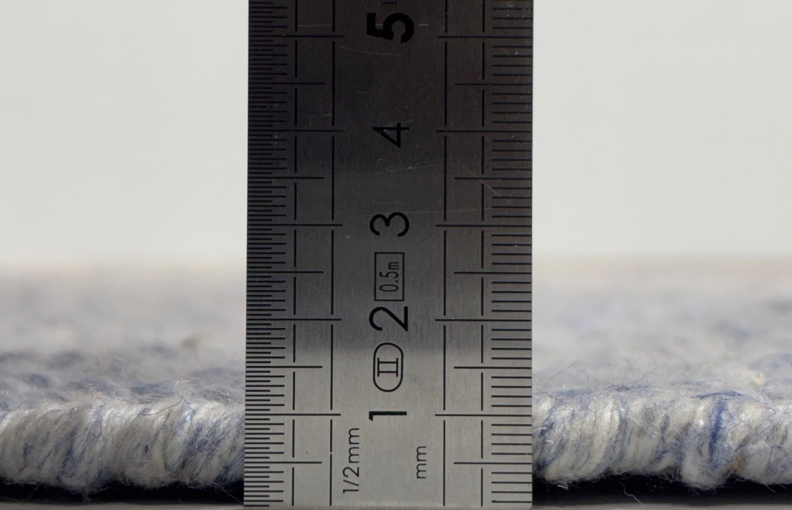 Teppich Flachgewebe – Handgefertigt aus Wolle & Baumwolle 60x67 cm Beige Grau