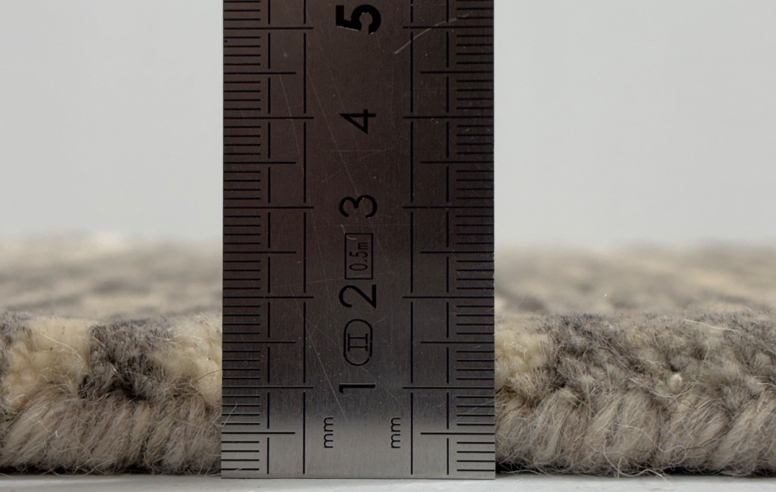 Handgewebter Wollteppich 60x90 cm Multigrau Modern Design Teppich D824