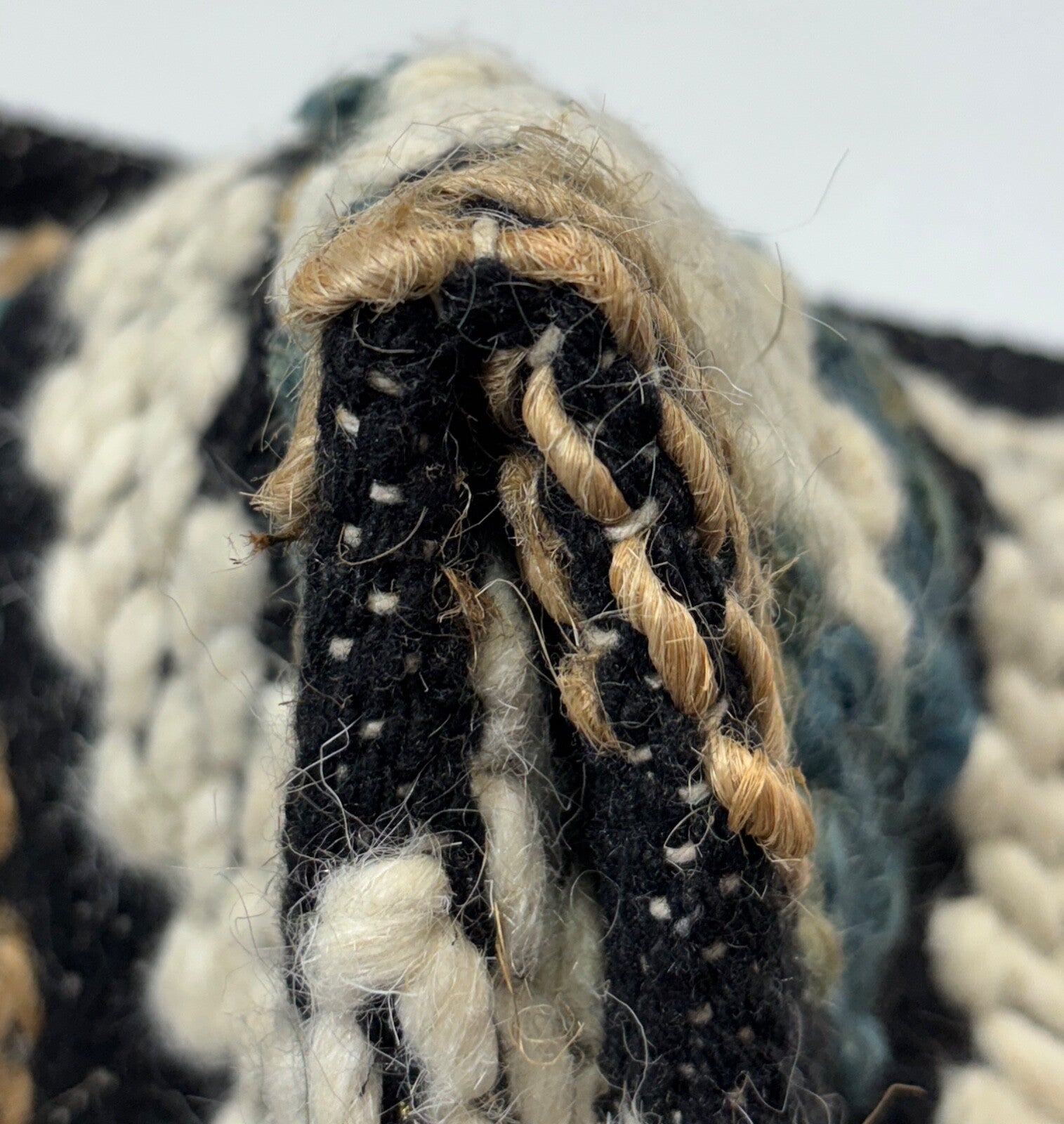 Handgewebter Teppich 60x90cm Schwarz Naturfarben Kilim Dhurrie Wolle Jute D556