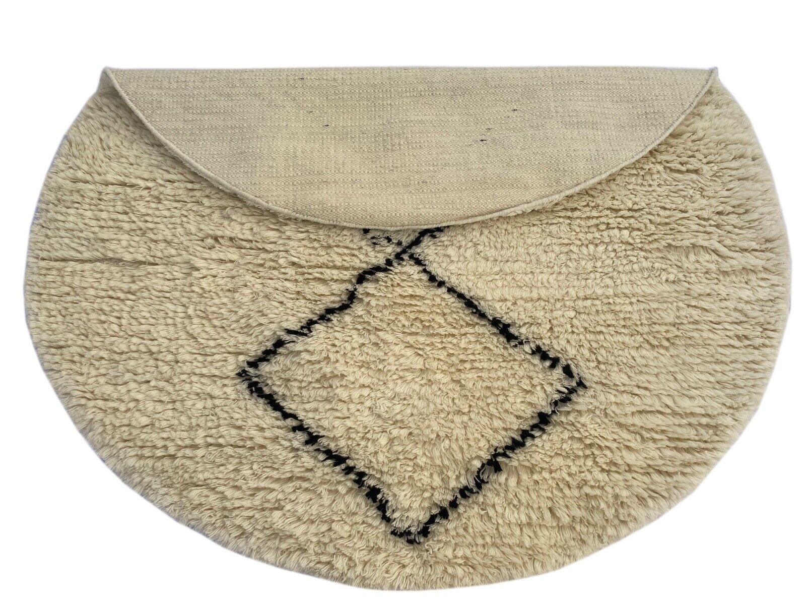 Marokietiškas berberų pūkuotas kilimas, 100 % vilna, juodas dramblio kaulo spalvos, rankų darbo BM3