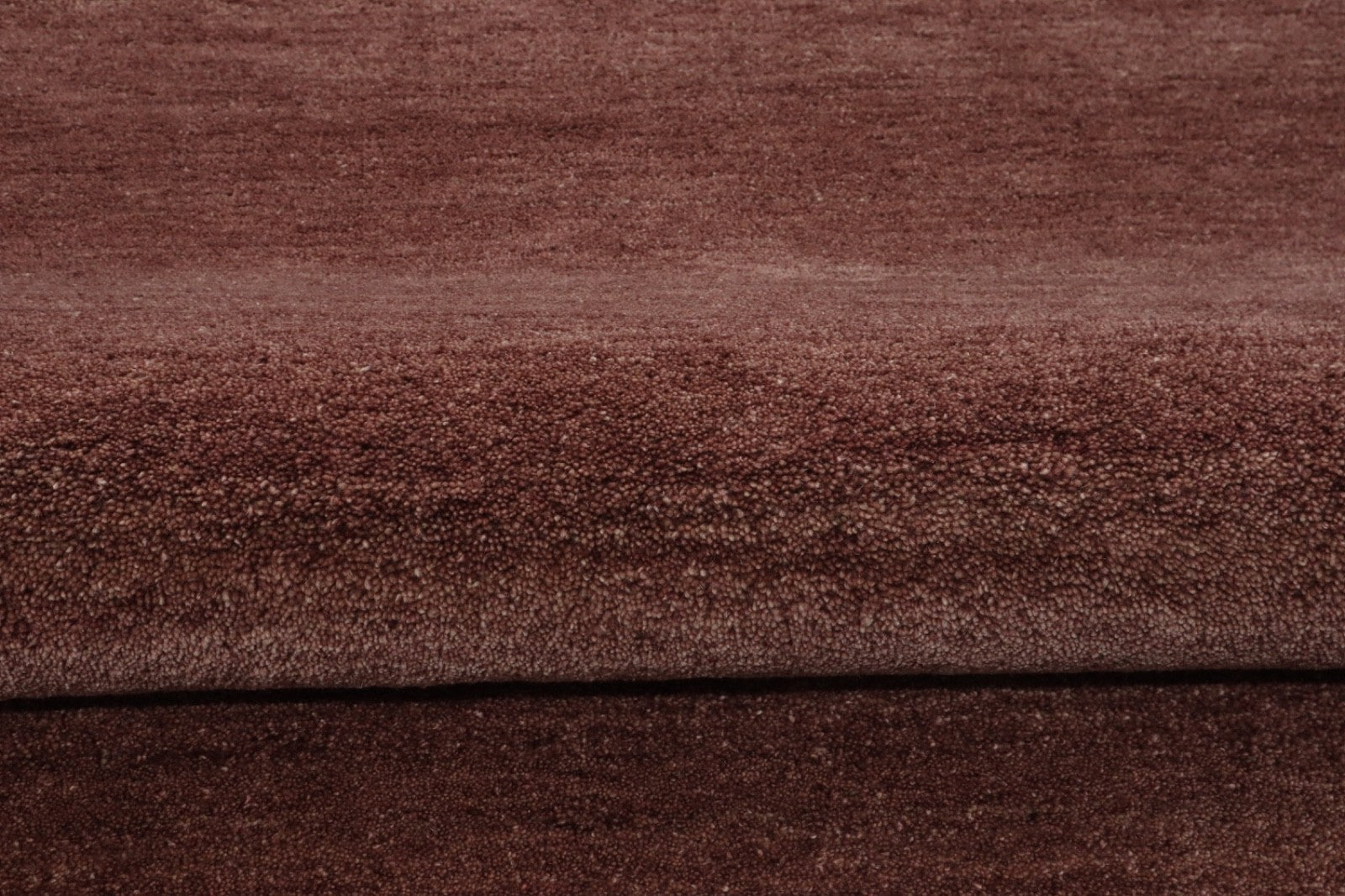 Preproga Gabbeh, 100 % volna, enobarvna breskova barva, 120 x 180 cm, ročno izdelana, PL25