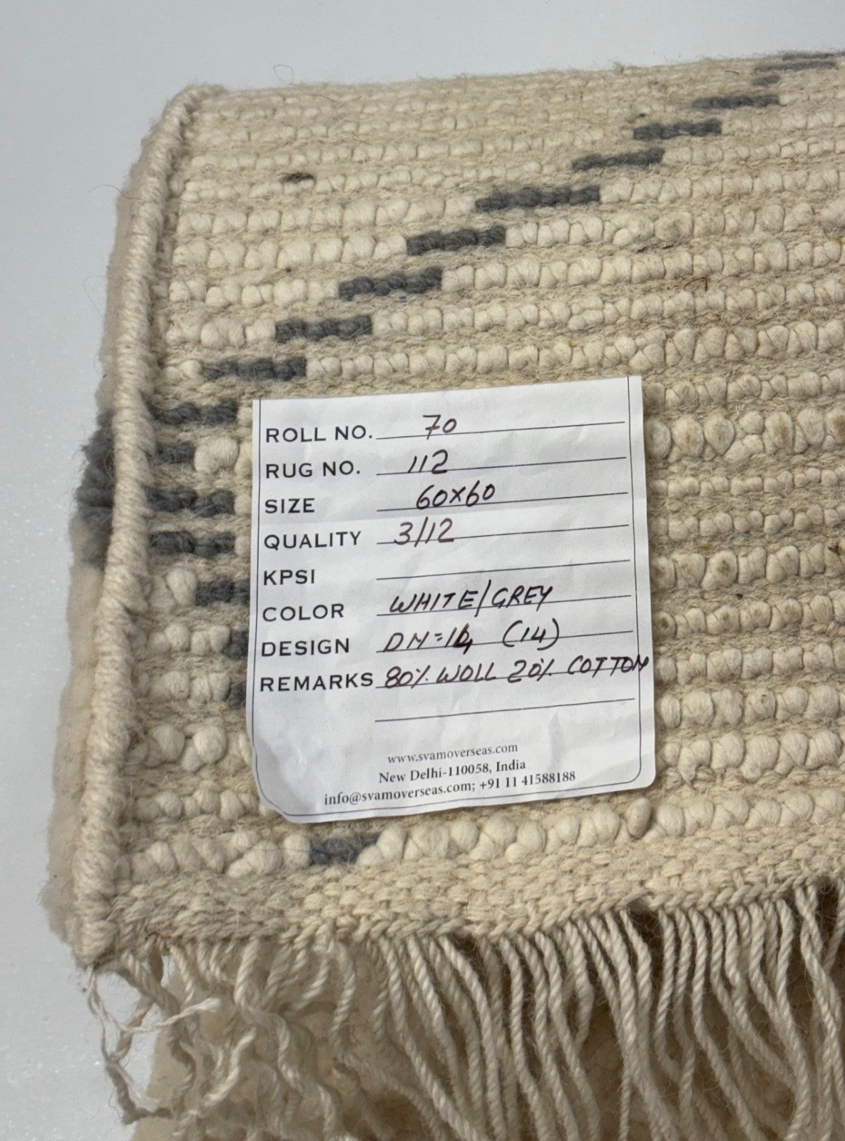 Handgefertigter Teppich 60x60 cm 100 % Wolle Weicher  Weiẞ & Grau R112