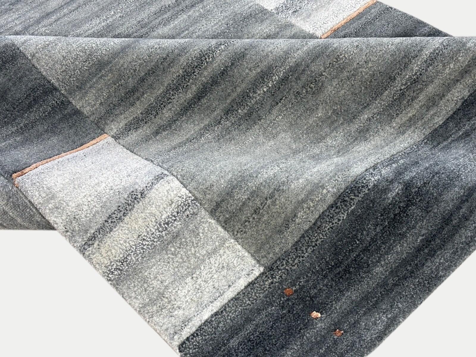 Indonéský ručně vázaný vlněný koberec 170x240 cm – přírodní barvy, šedá směs - IN2022