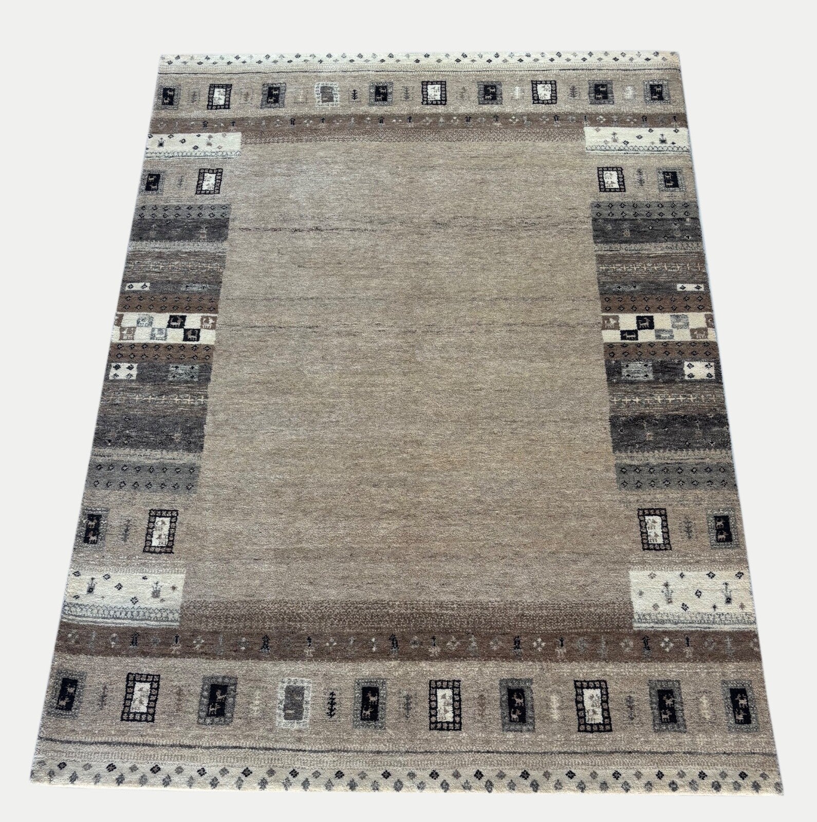 Handgeknüpft Orientteppich 170x225  Wolle Teppich Braun Klassisch Design St-01