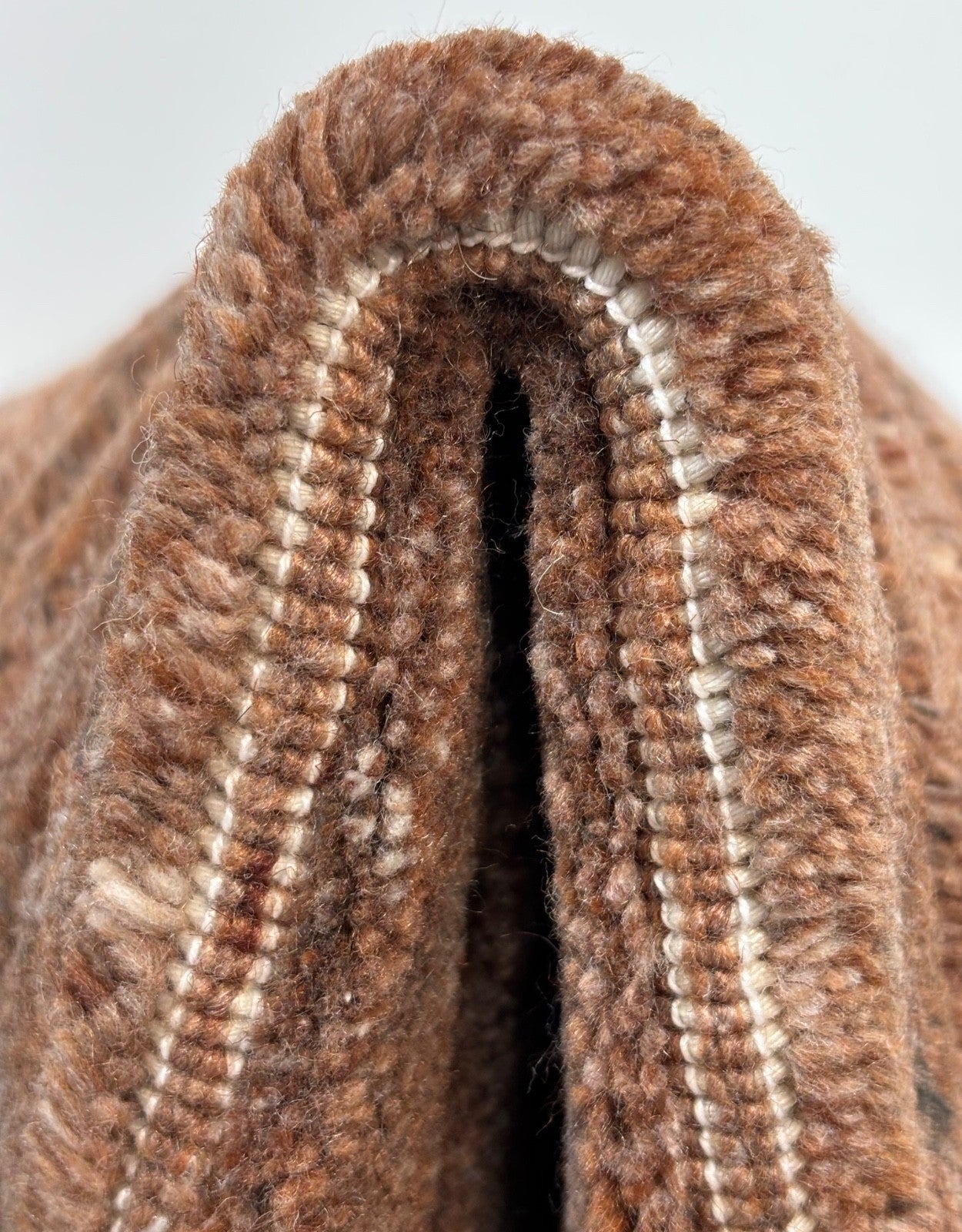 Handgewebter Teppich 60x90 cm Braun Modern Nachhaltig PETGarn Design Teppich R76