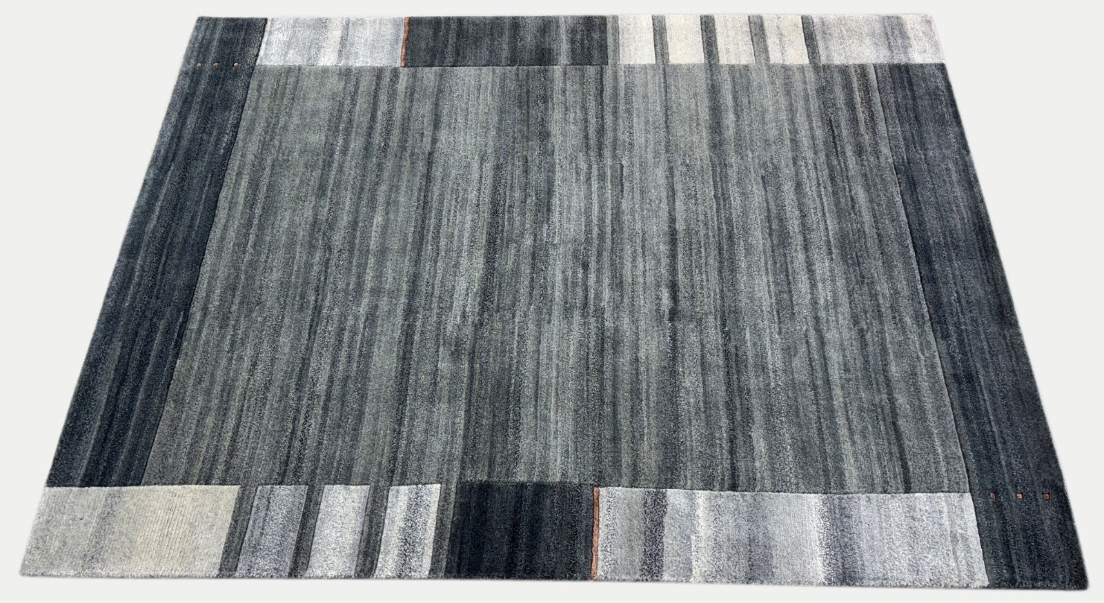 Indonepal Handgeknüpfter Wollteppich 170x240 cm – Naturfarben, Mix Grau - IN2022