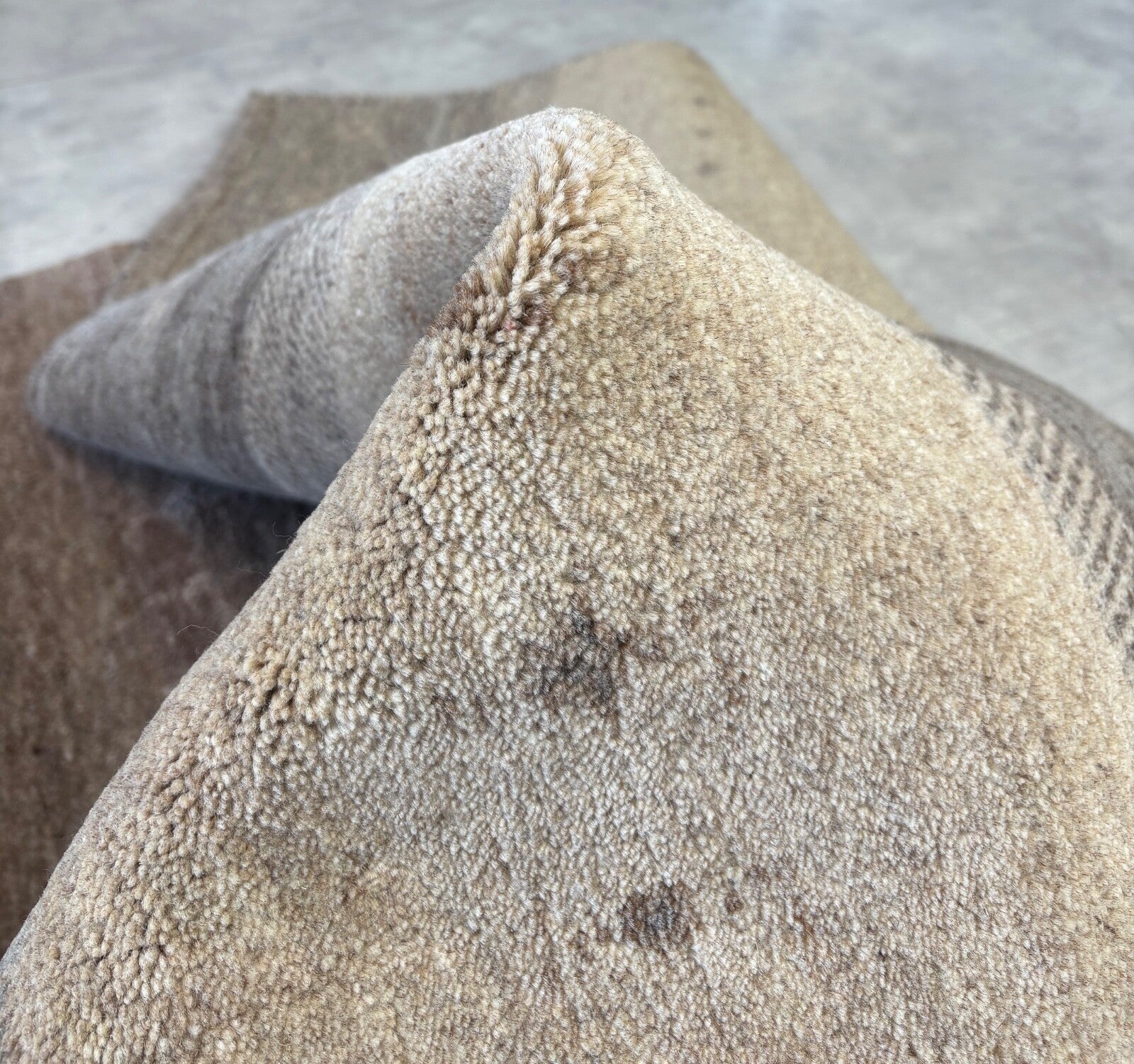 Handgeknüpft Orientteppich 170x240  Wolle Teppich Klassisch Design st64