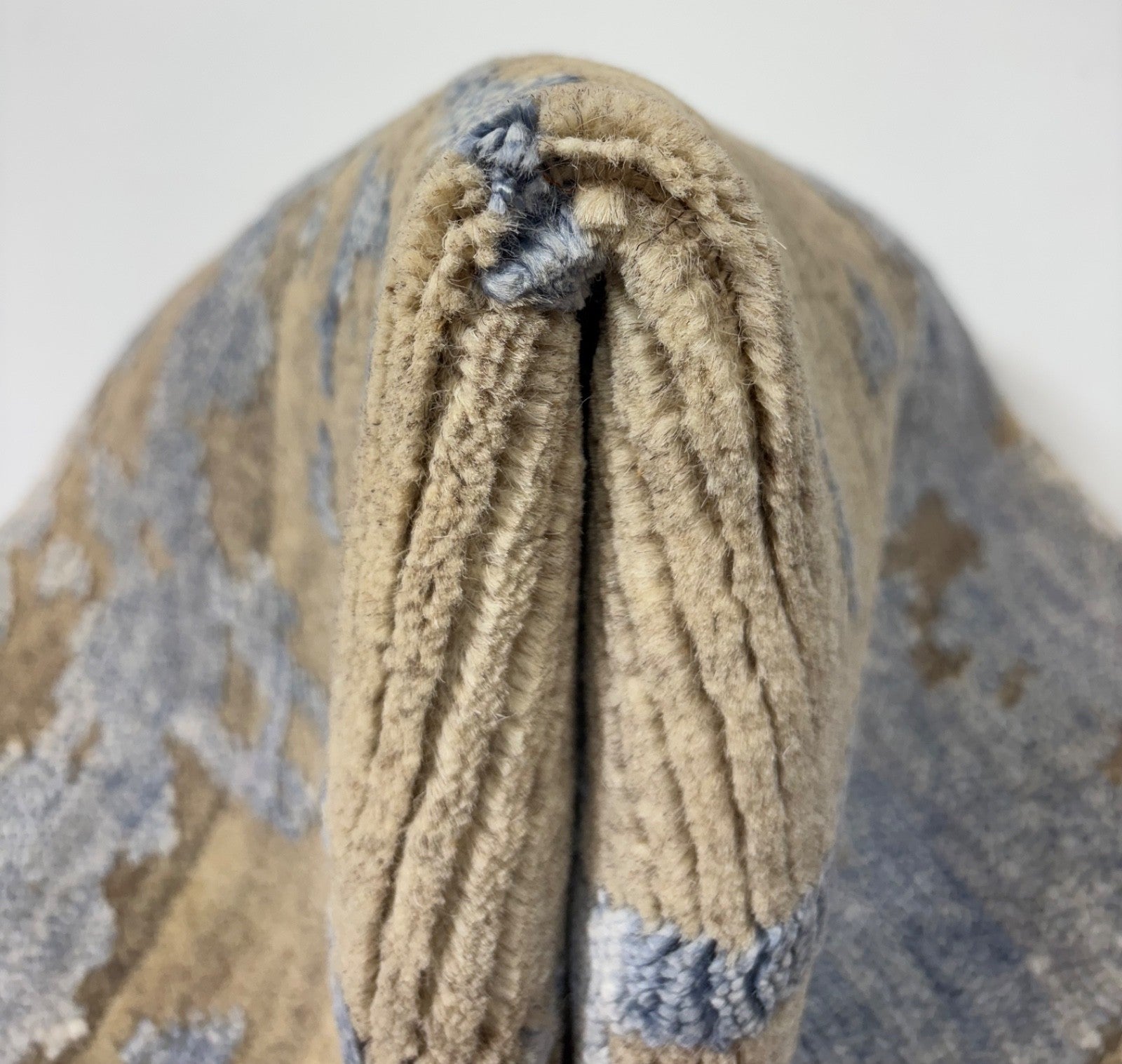 Handgeknüpfter Design Teppich 60x90 Beige Blau Wolle Bambus Seidenglanz R116