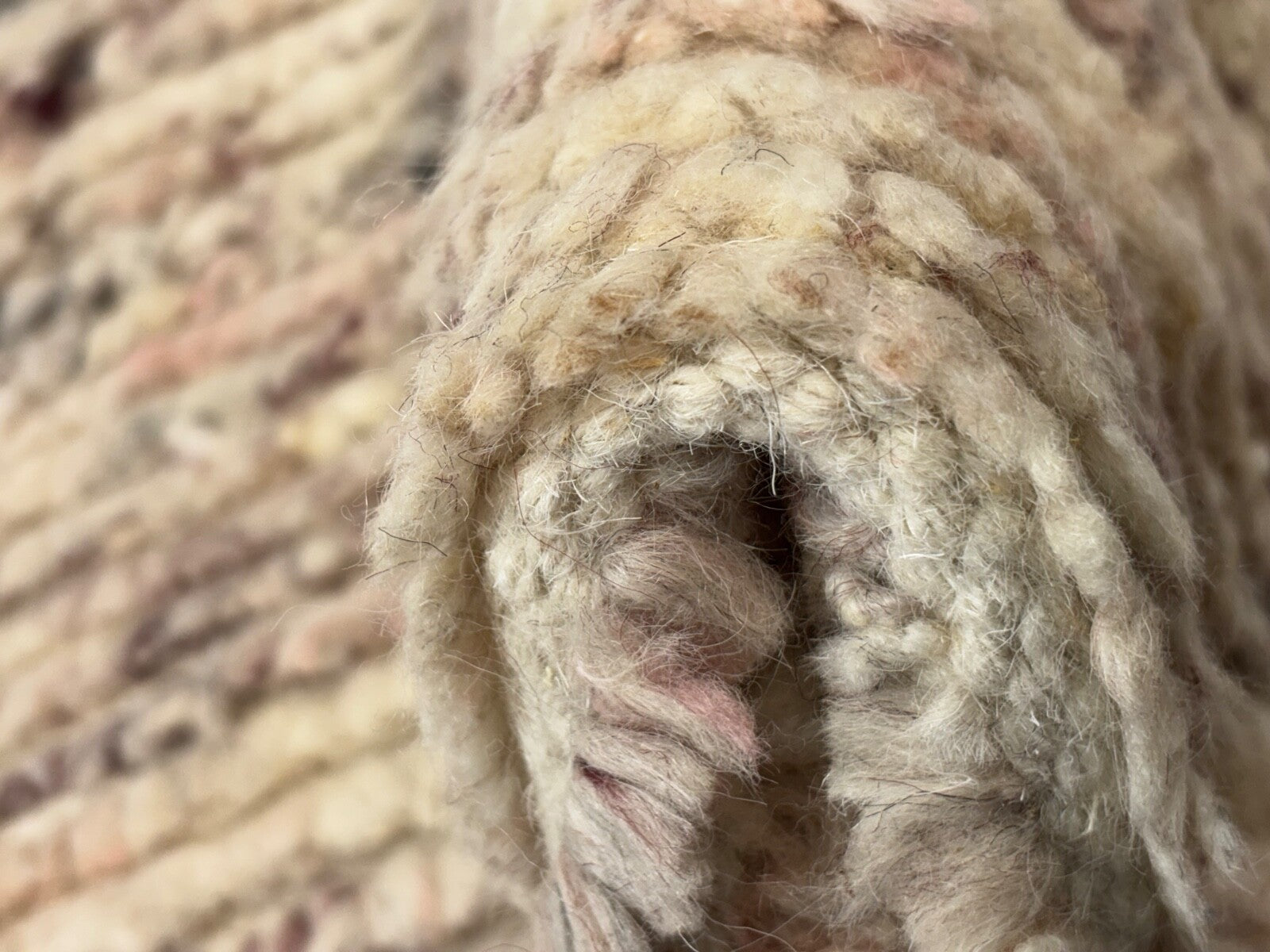 Hand-knotted wool rug 60x90cm 100% wool Modern design Multicolor Beige R07