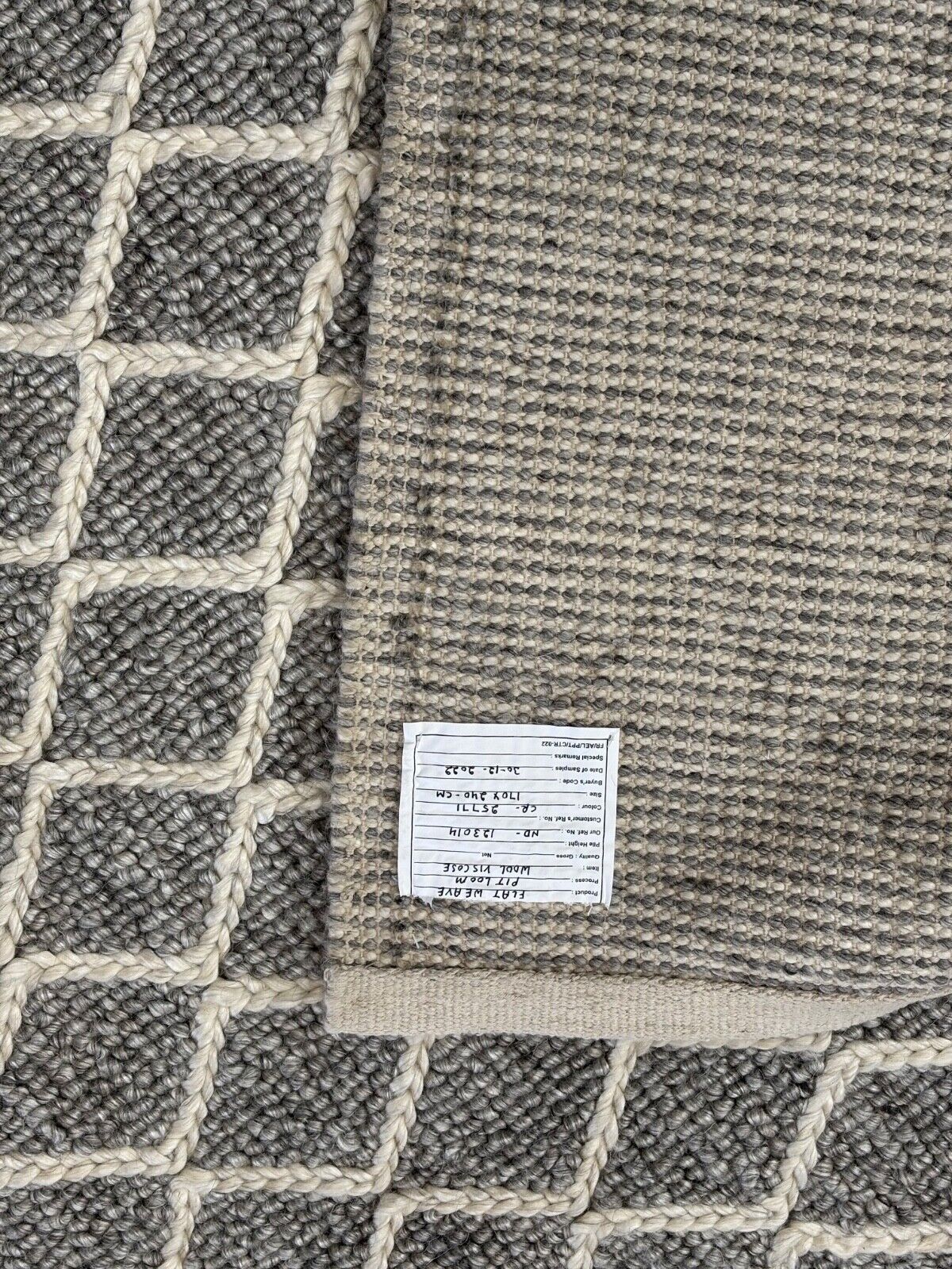 Handgewebter Wollteppich 170x240 cm – Raffiniertes geometrisches Design DS1