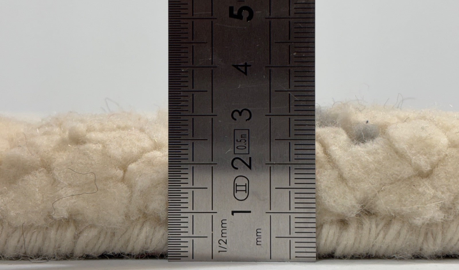 Handgefertigter Teppich 60x60 cm 100 % Wolle Weicher  Ivory & Grau  R70