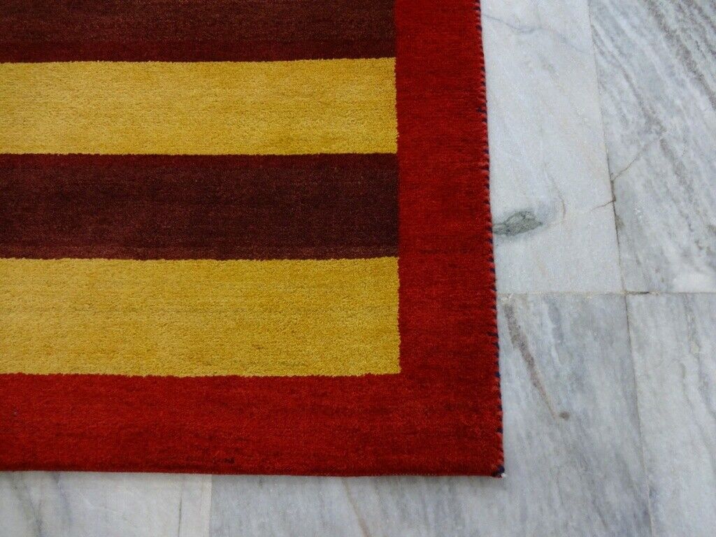 Preproga Gabbeh, ročno vozlana, 100 % volna, zlata in rdeča orientalska preproga, 120 x 186 cm, M86