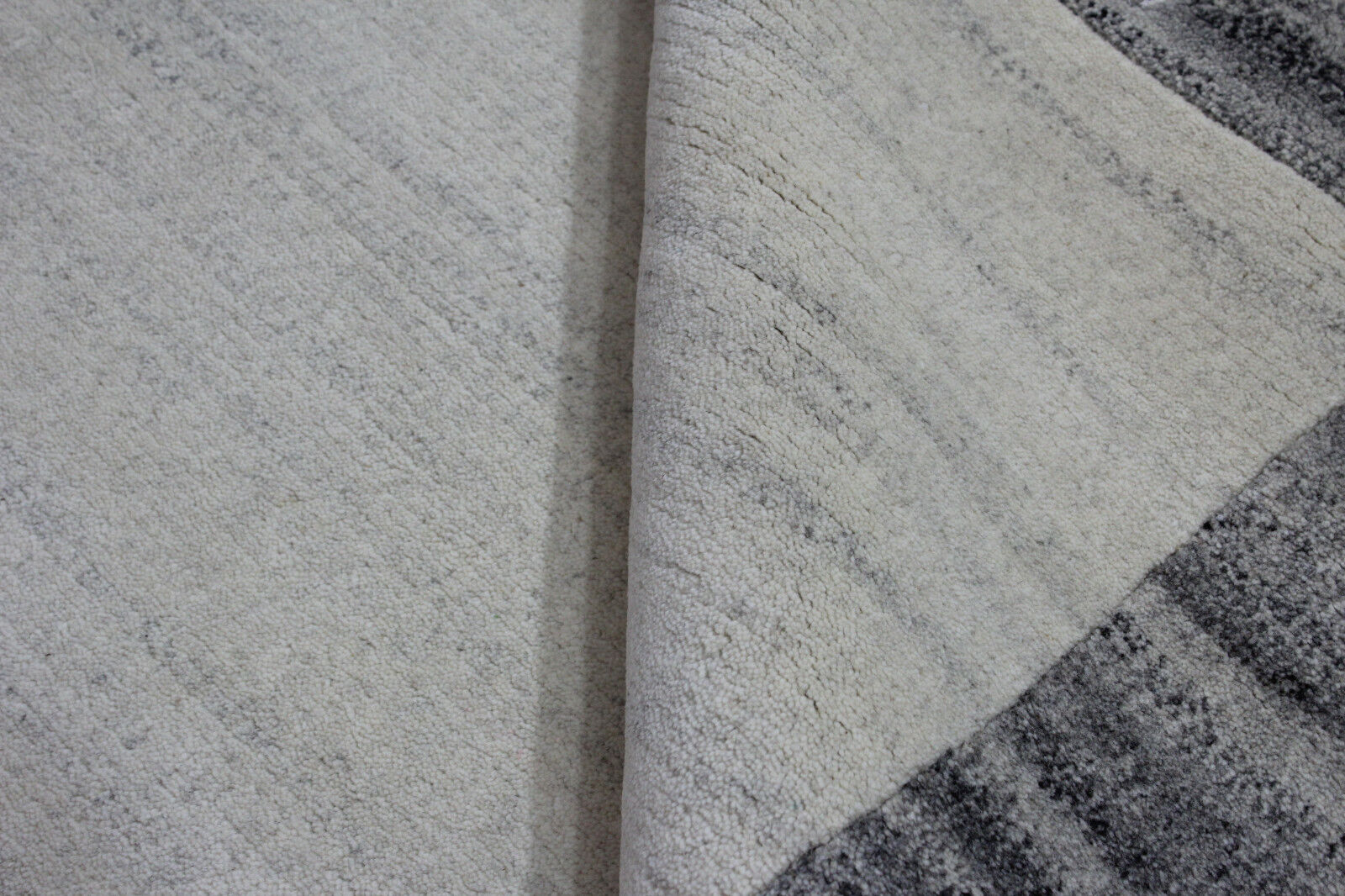 Nepal Teppich Handgeknüpft Grau Beige 100% Wolle Orientteppich 164x219 cm N8