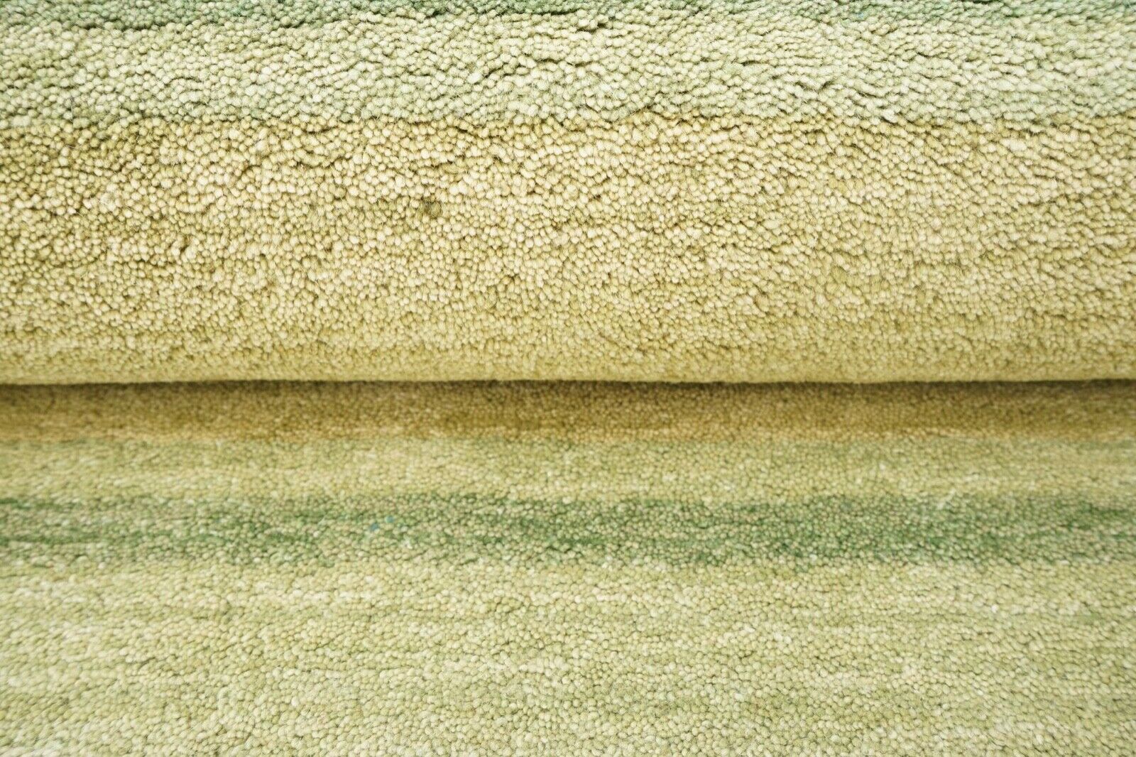 Grün Beige 140X200 cm Teppich 100% Wolle Orientteppich Handgetuftet HT620