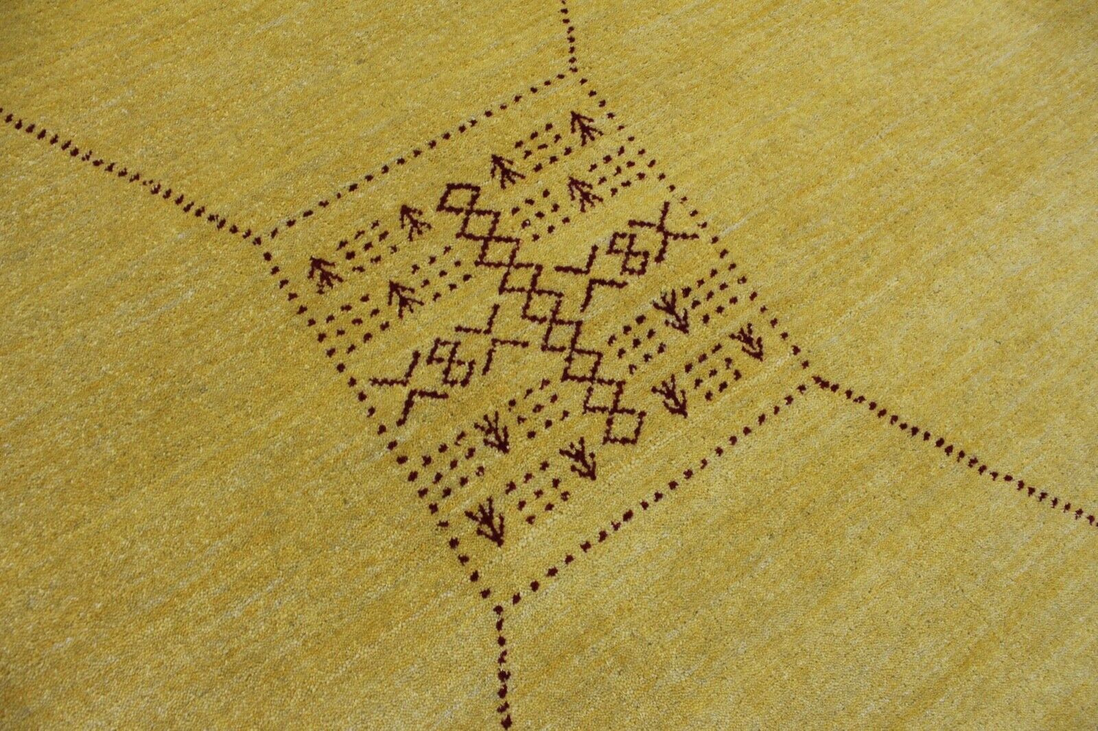 Златен килим 200x300 см Gabbeh 100% вълна ръчно тъкан Lori Buff Yellow G630