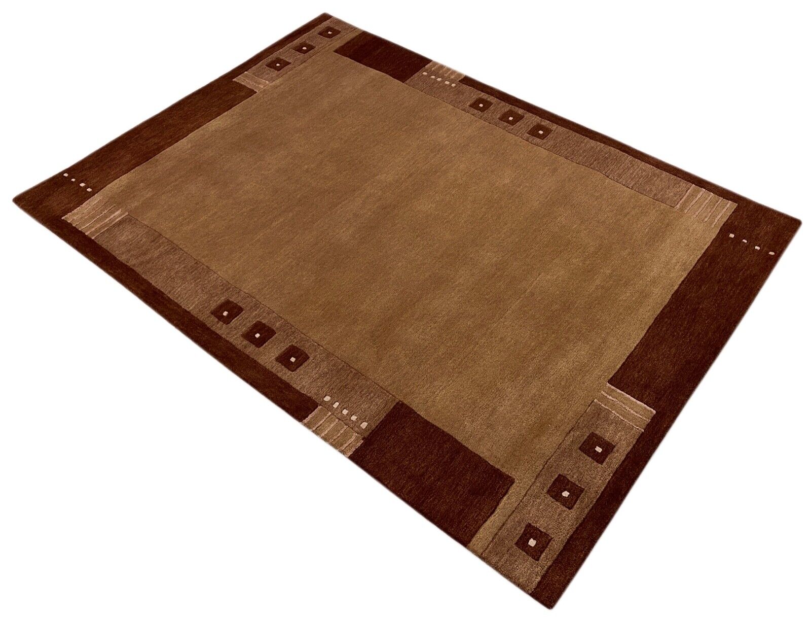 棕色东方地毯，100%羊毛，手工簇绒，141 x 196厘米