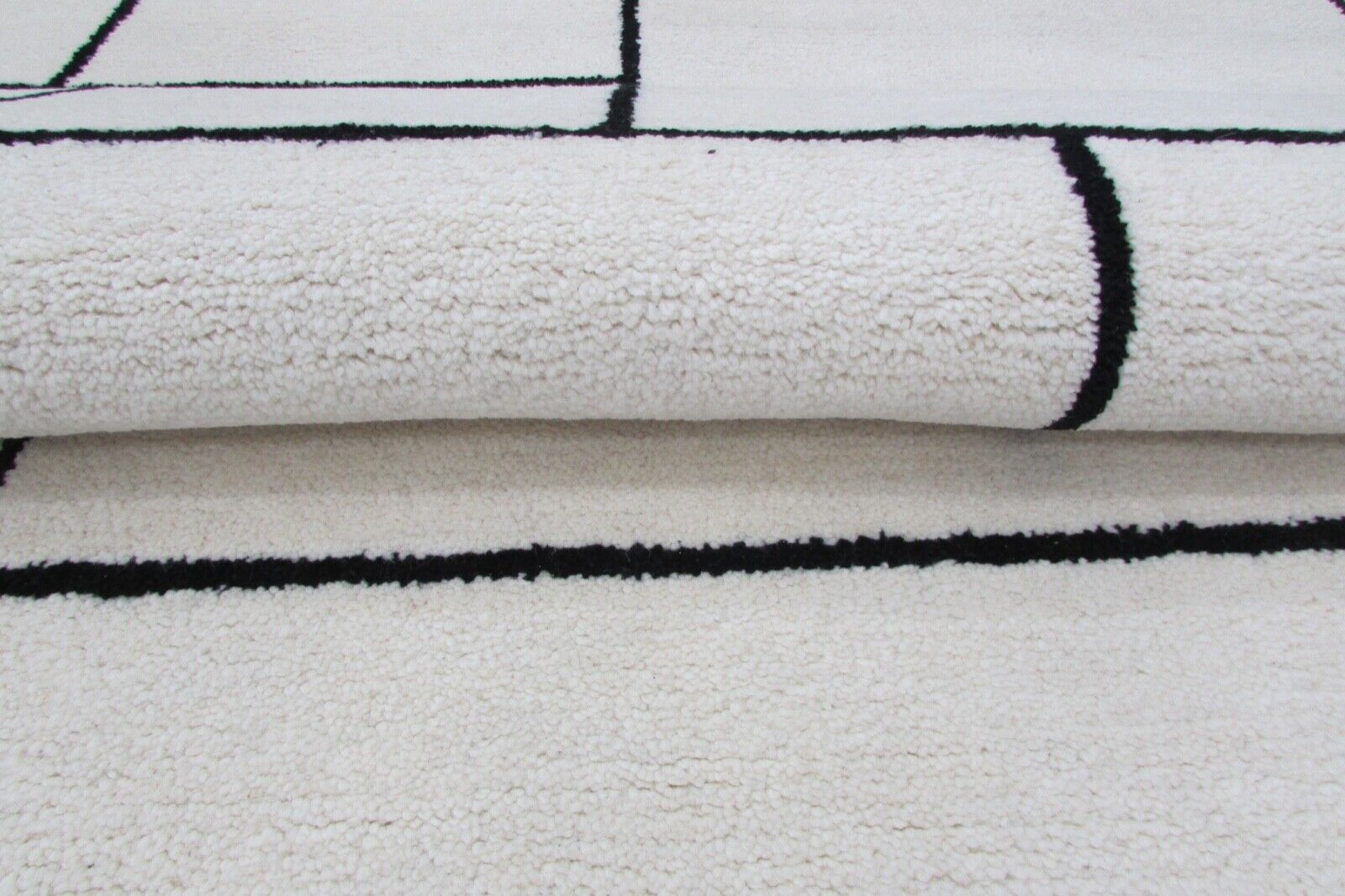 Beige rug, 100% wool, 160x230 cm, handmade, hand-tufted, T853