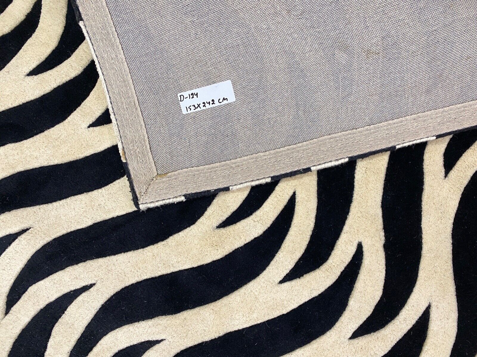 Schwarz Beige Teppich 100% Wolle Orientteppich Handgetuftet 155X245 CM D-124