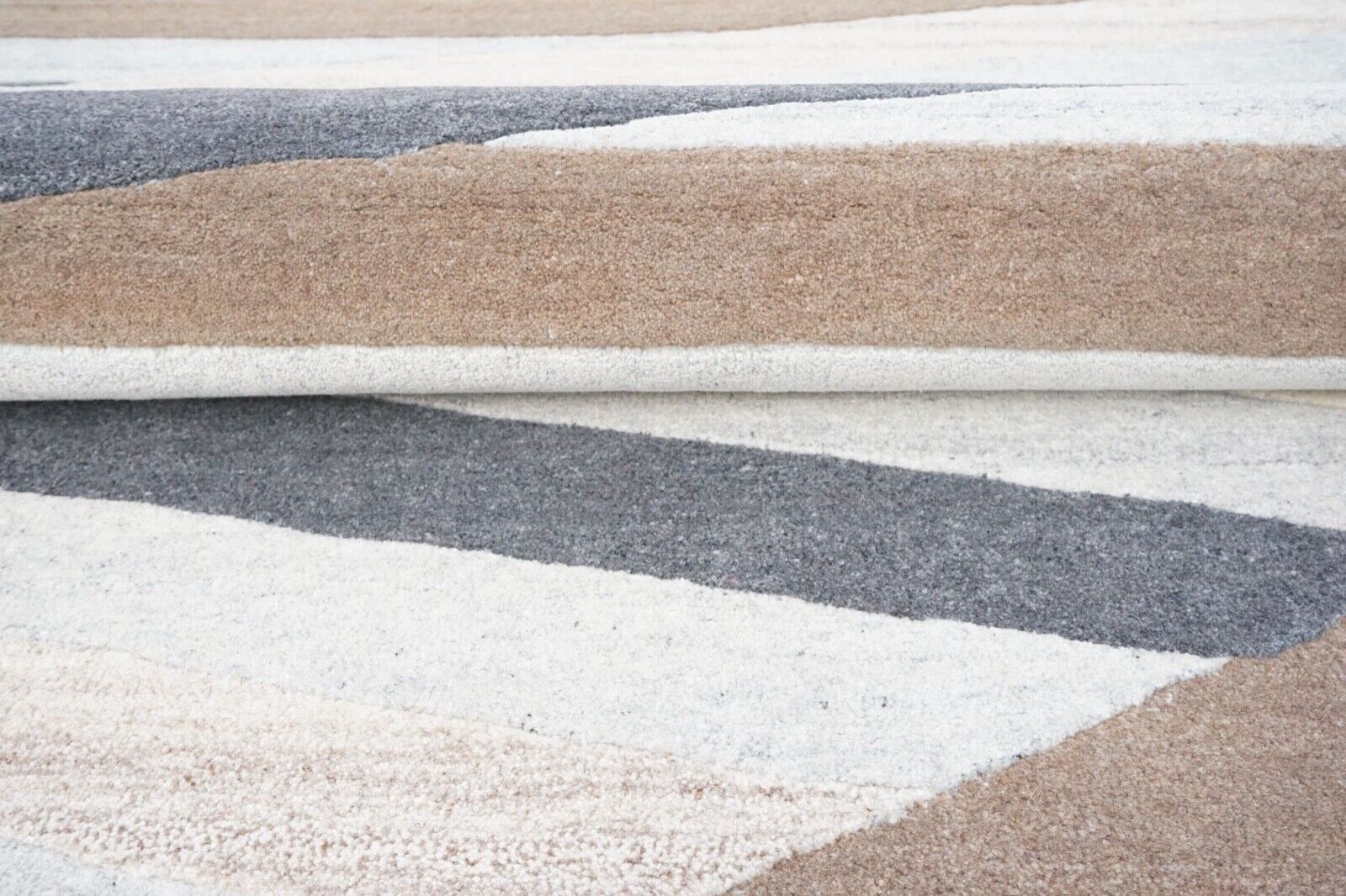 Beige Brown Rug 100% Wool 160X230 cm Oriental Rug Hand-Tufted HT412